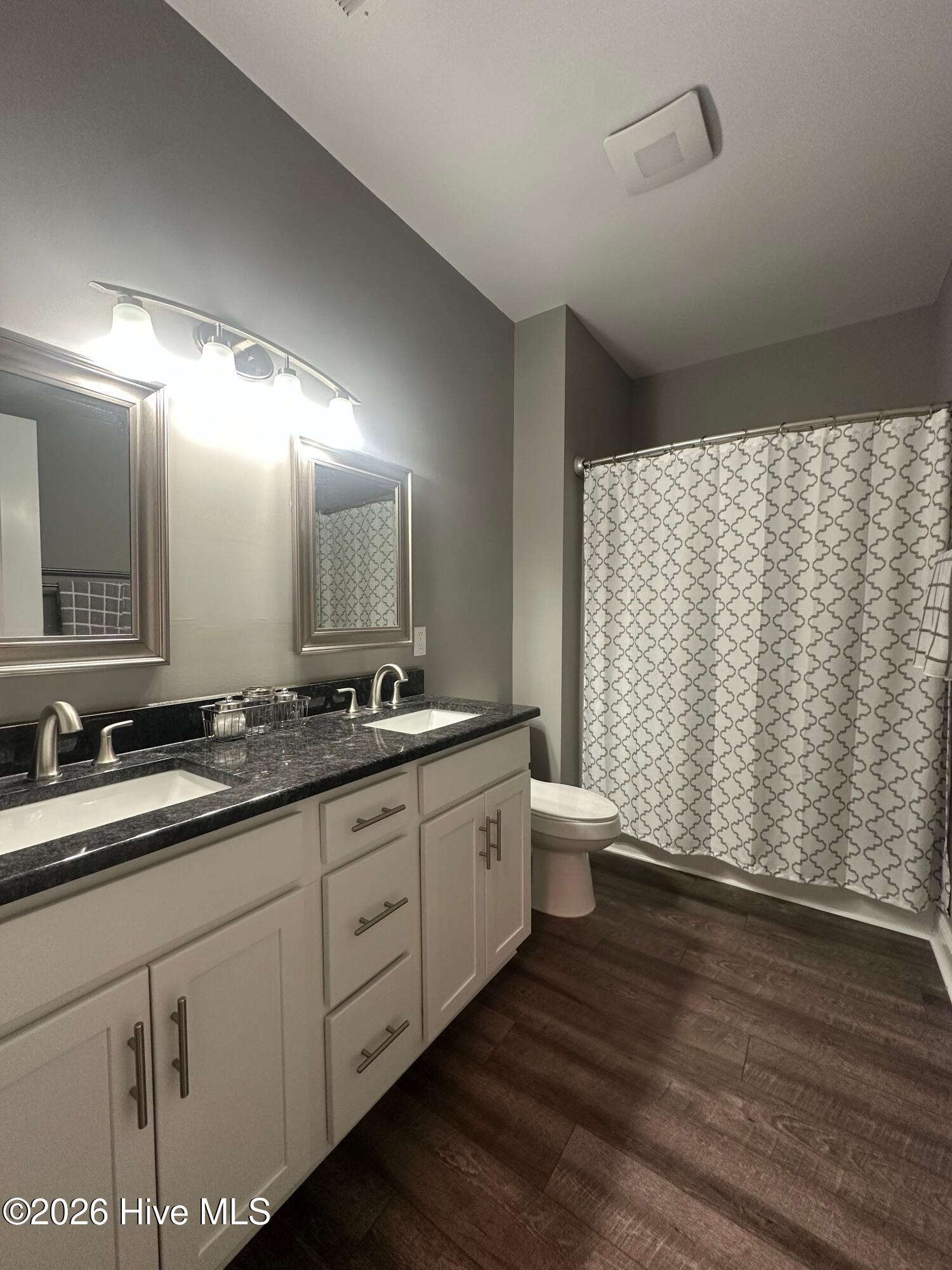 225 Winding Creek Way,Hubert