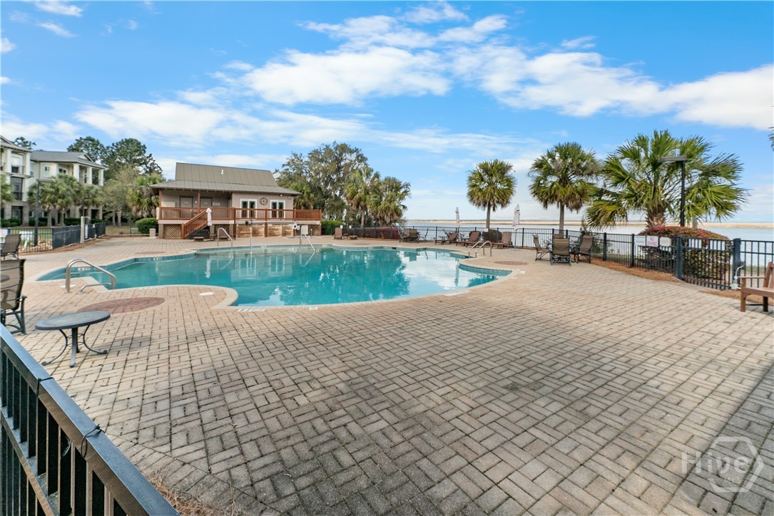 Beach entry pool