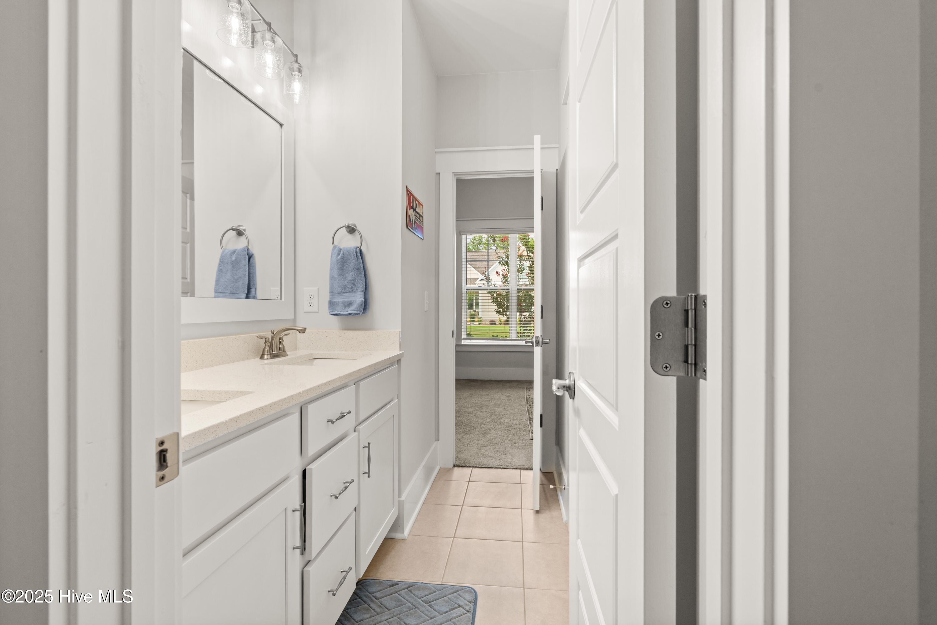 100526645 | Photo 34