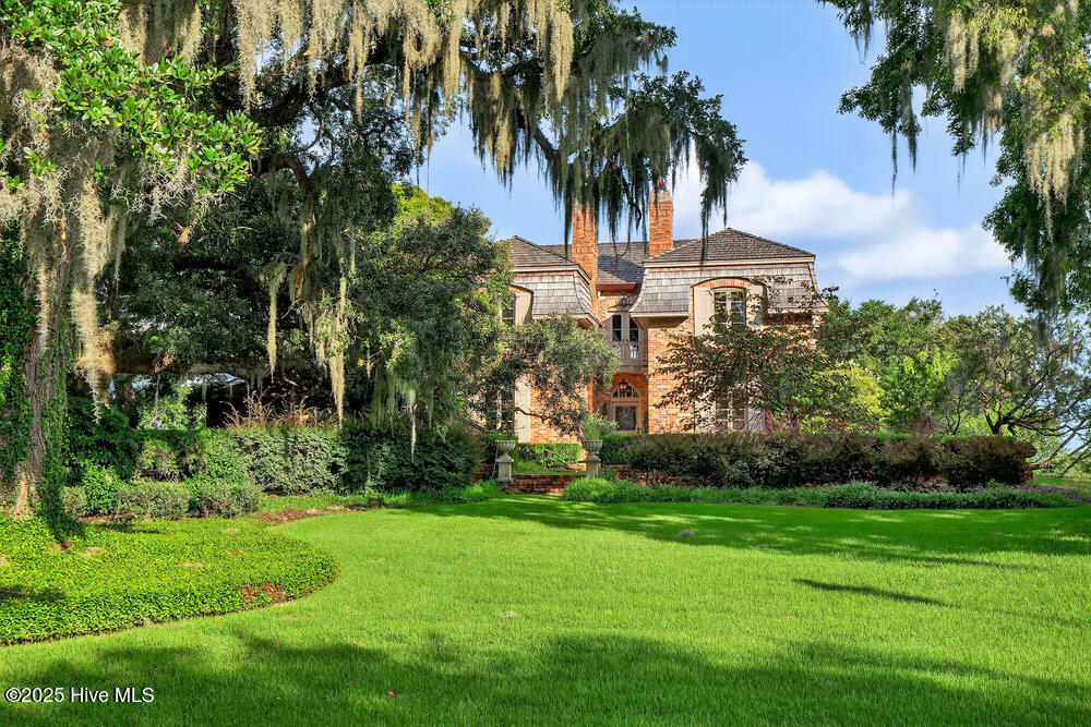 100544850 | Photo 72