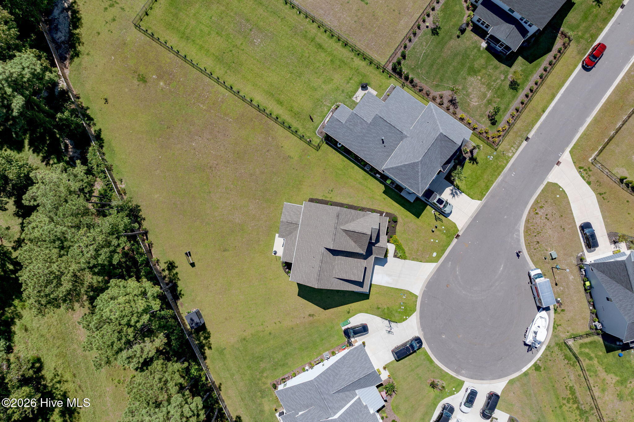 100564713 | Photo 82