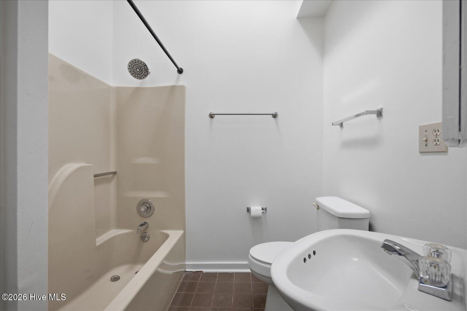 100555518 | Photo 24