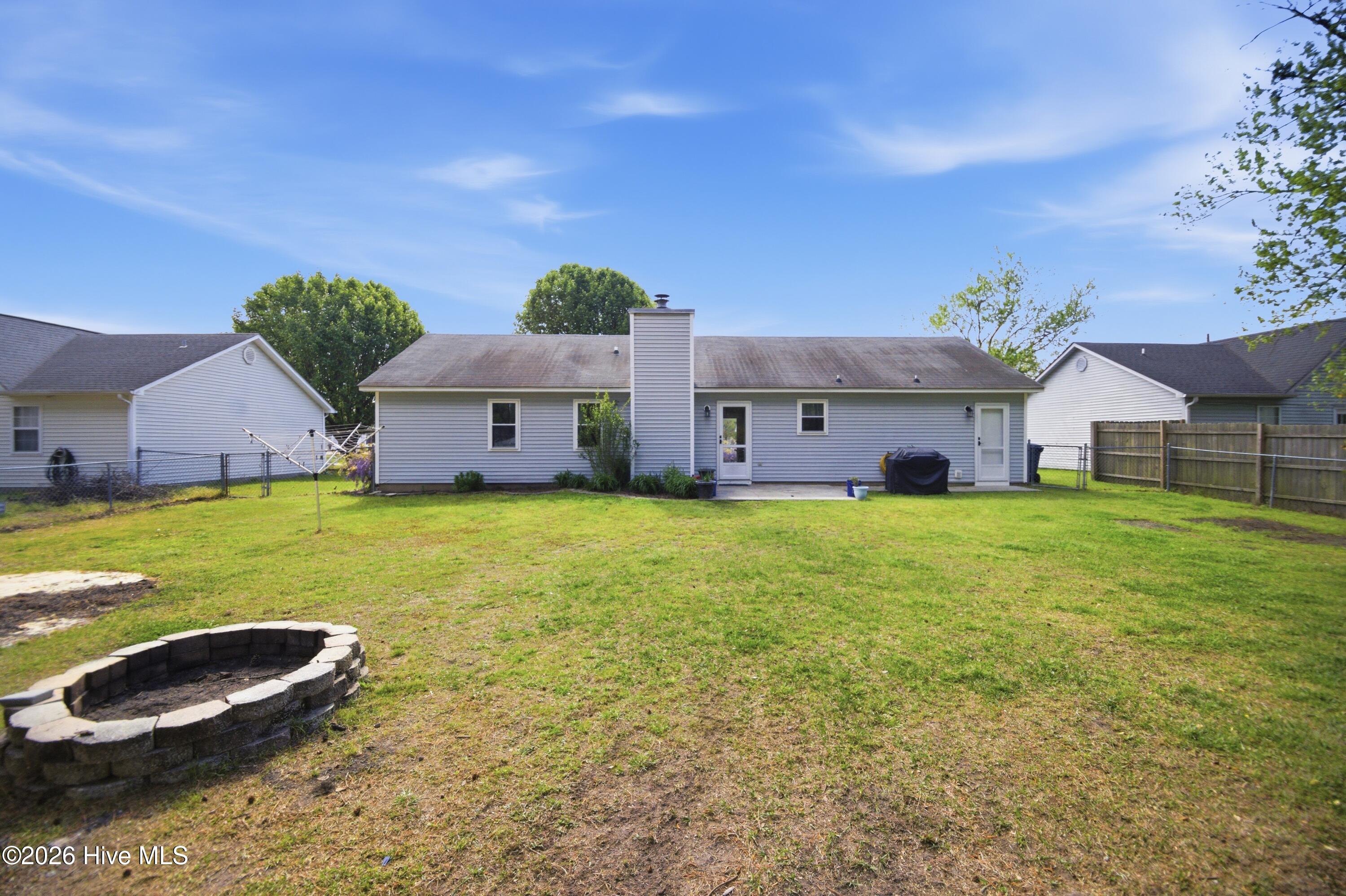 100565180 | Photo 30