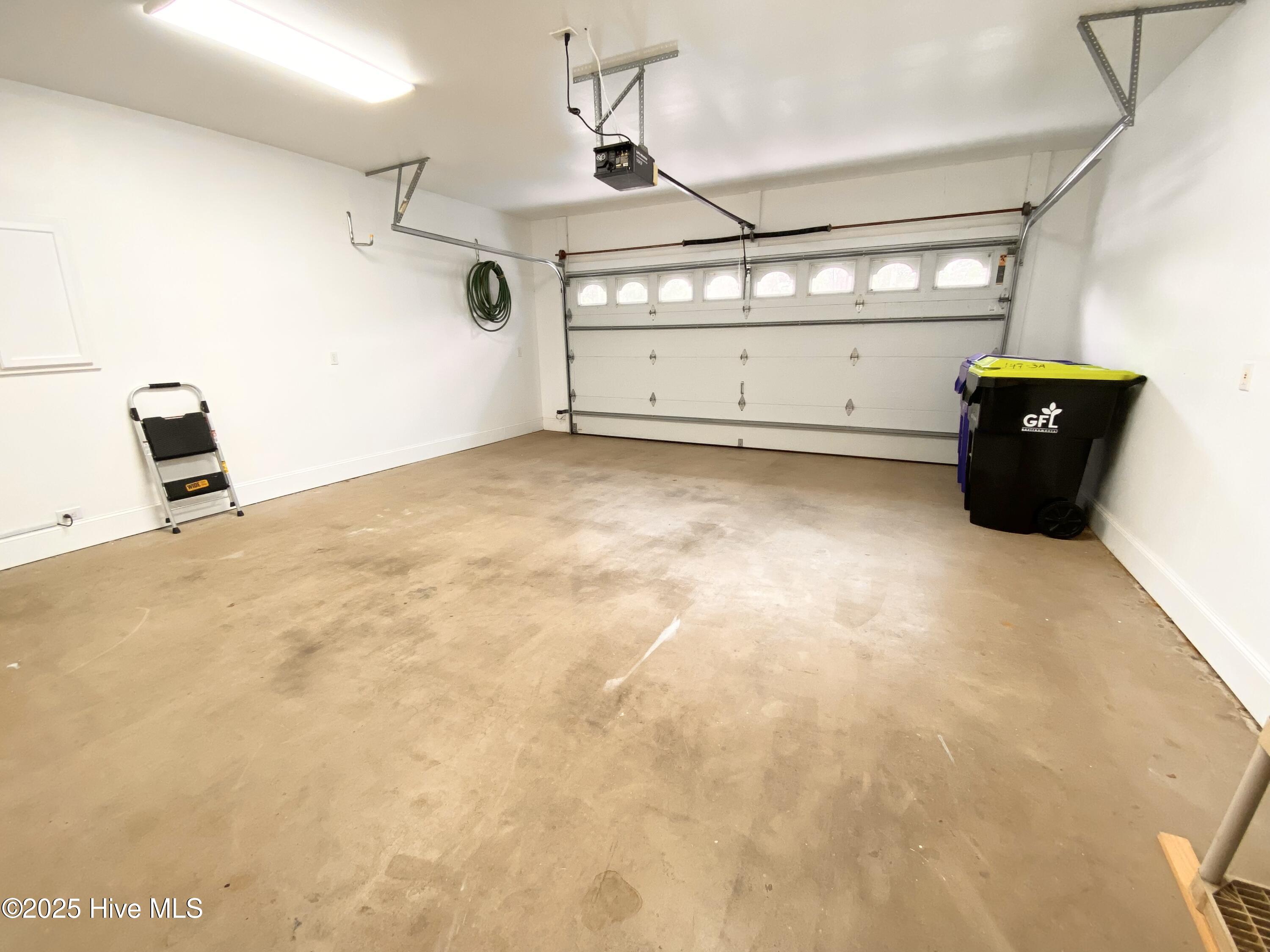 100552494 | Photo 35