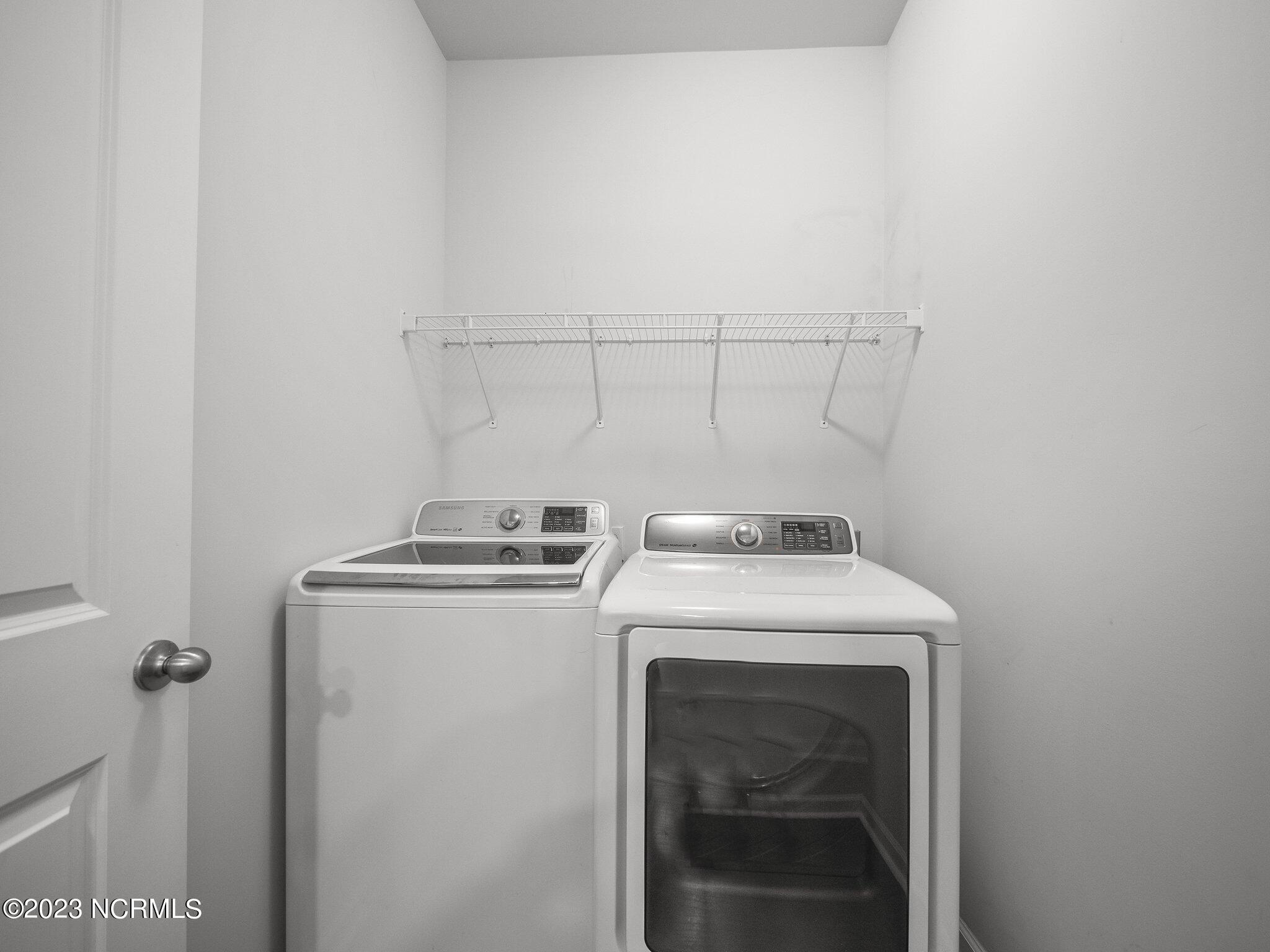 100589868 | Photo 25
