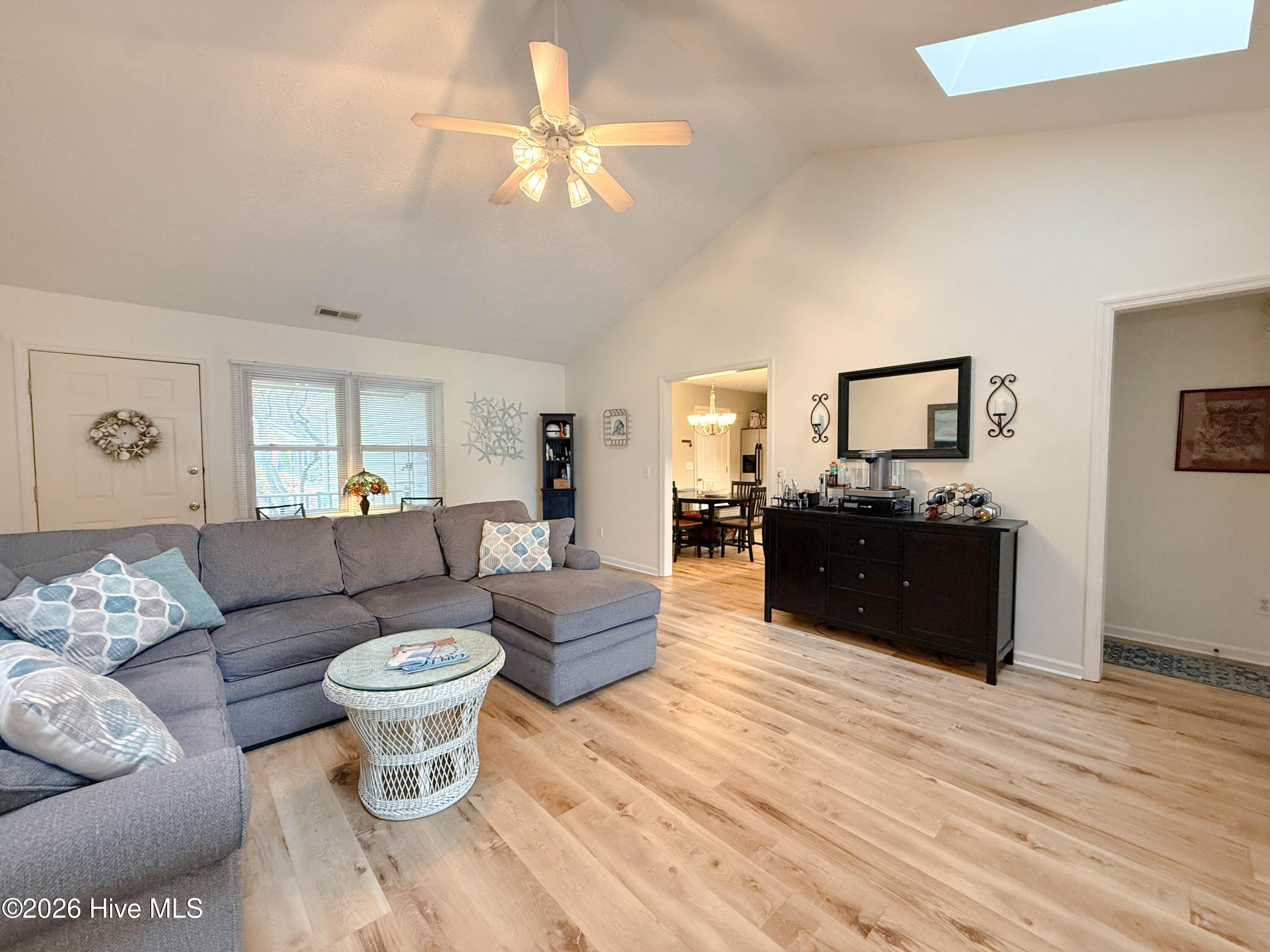 100556502 | Photo 71