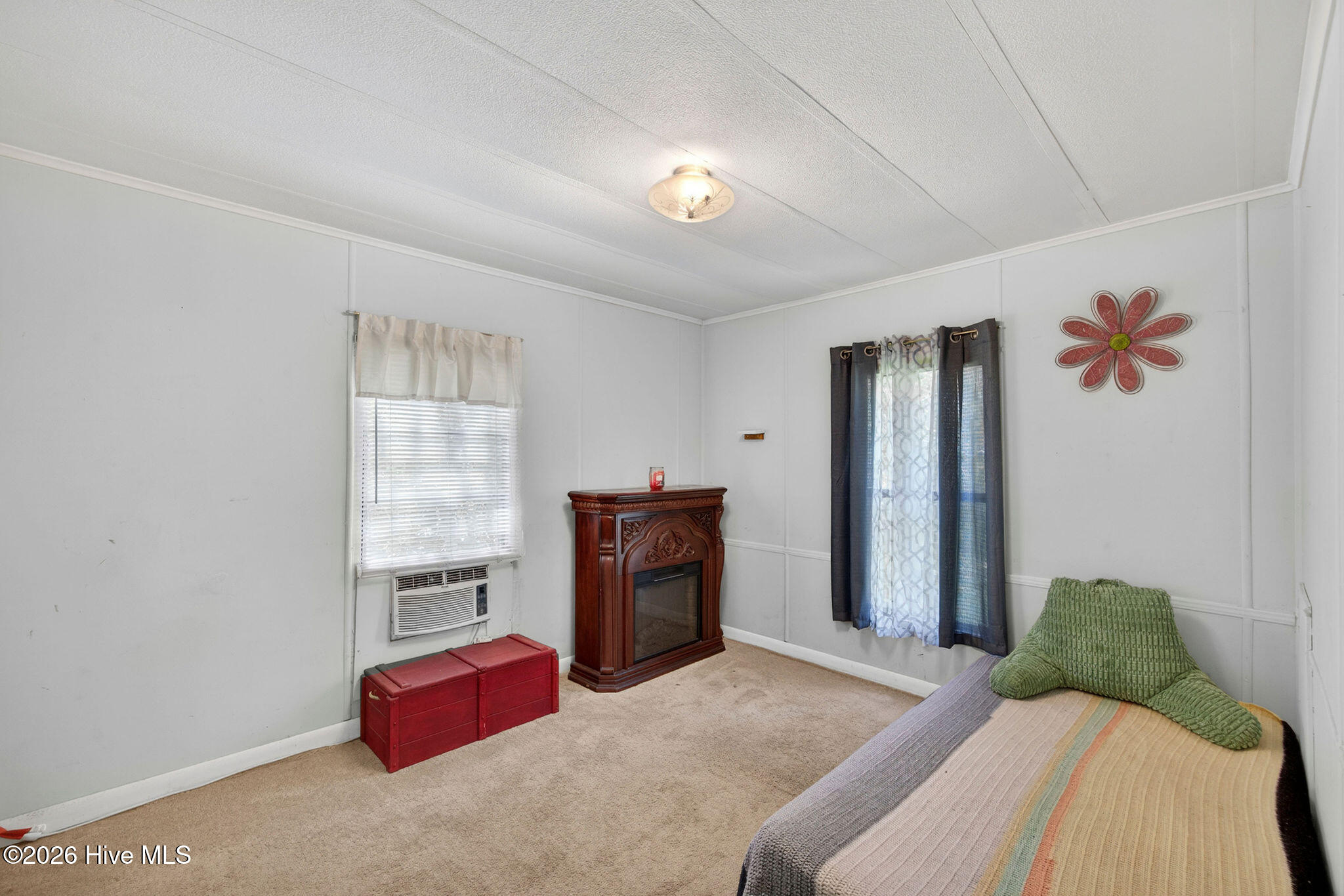 100566333 | Photo 25