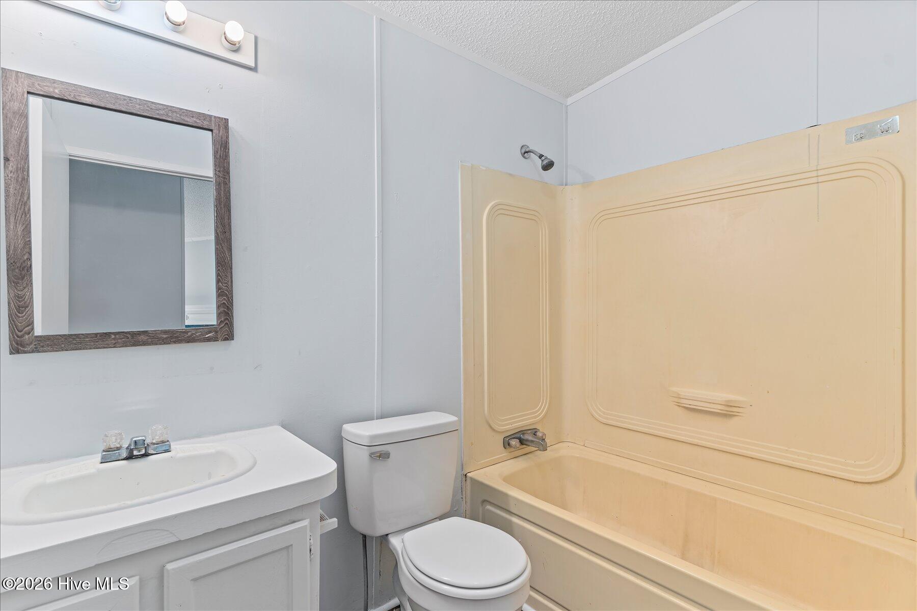 100567568 | Photo 33