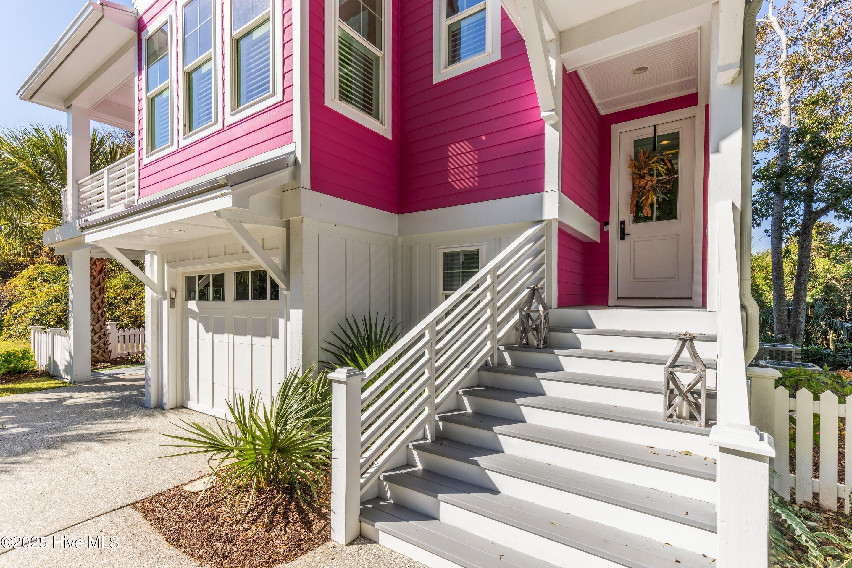 100540413 | Photo 49