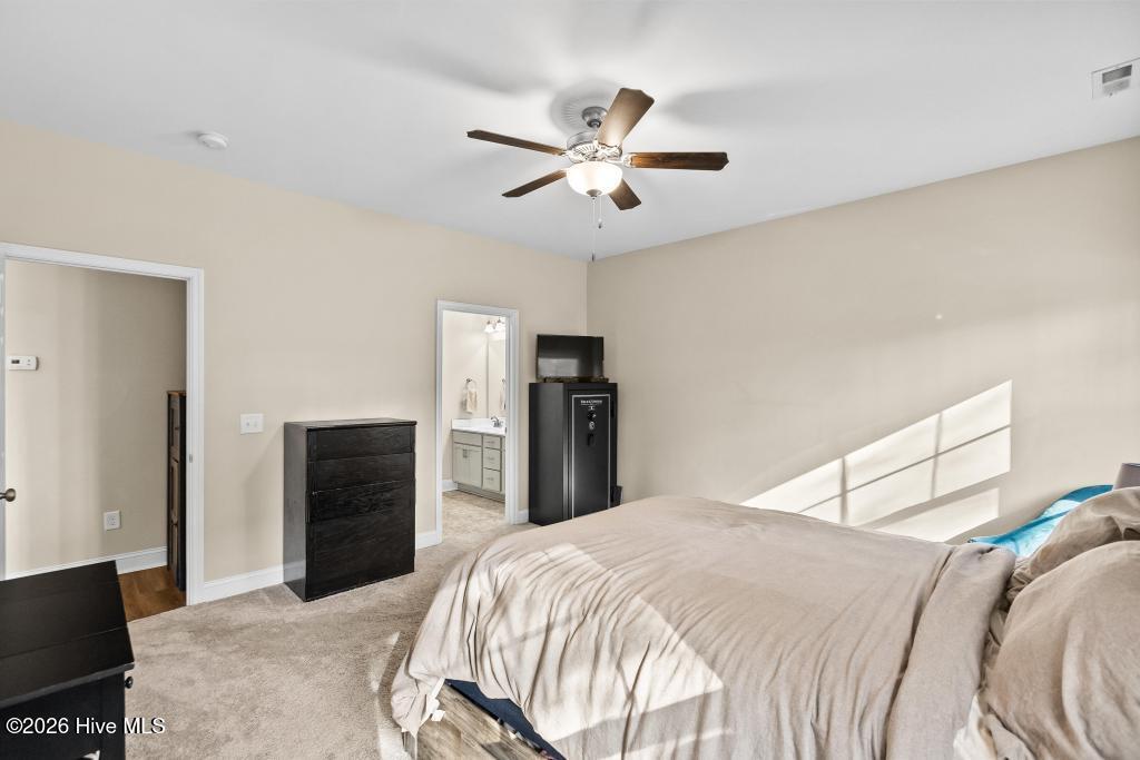 100565616 | Photo 26