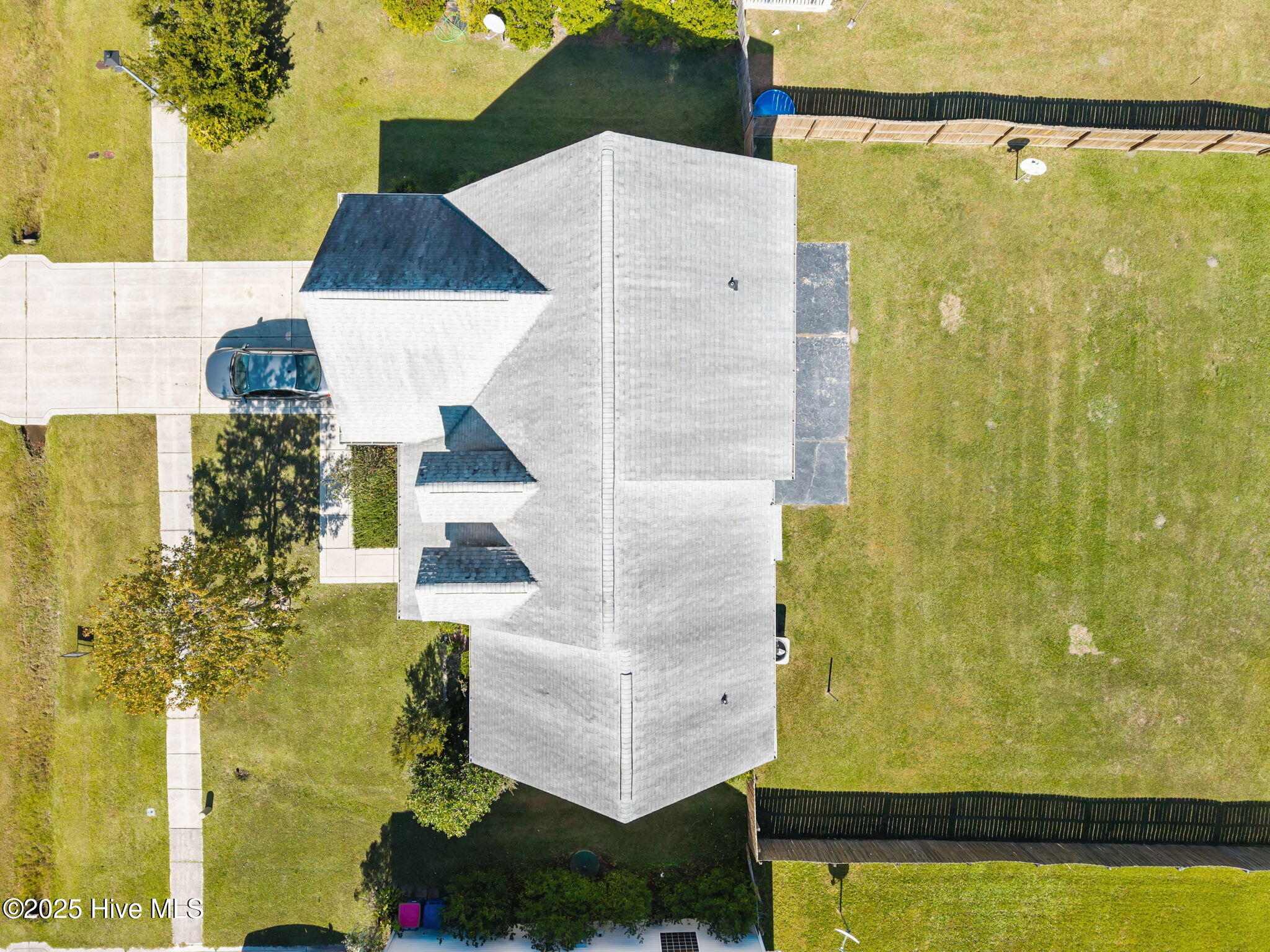 100532317 | Photo 48