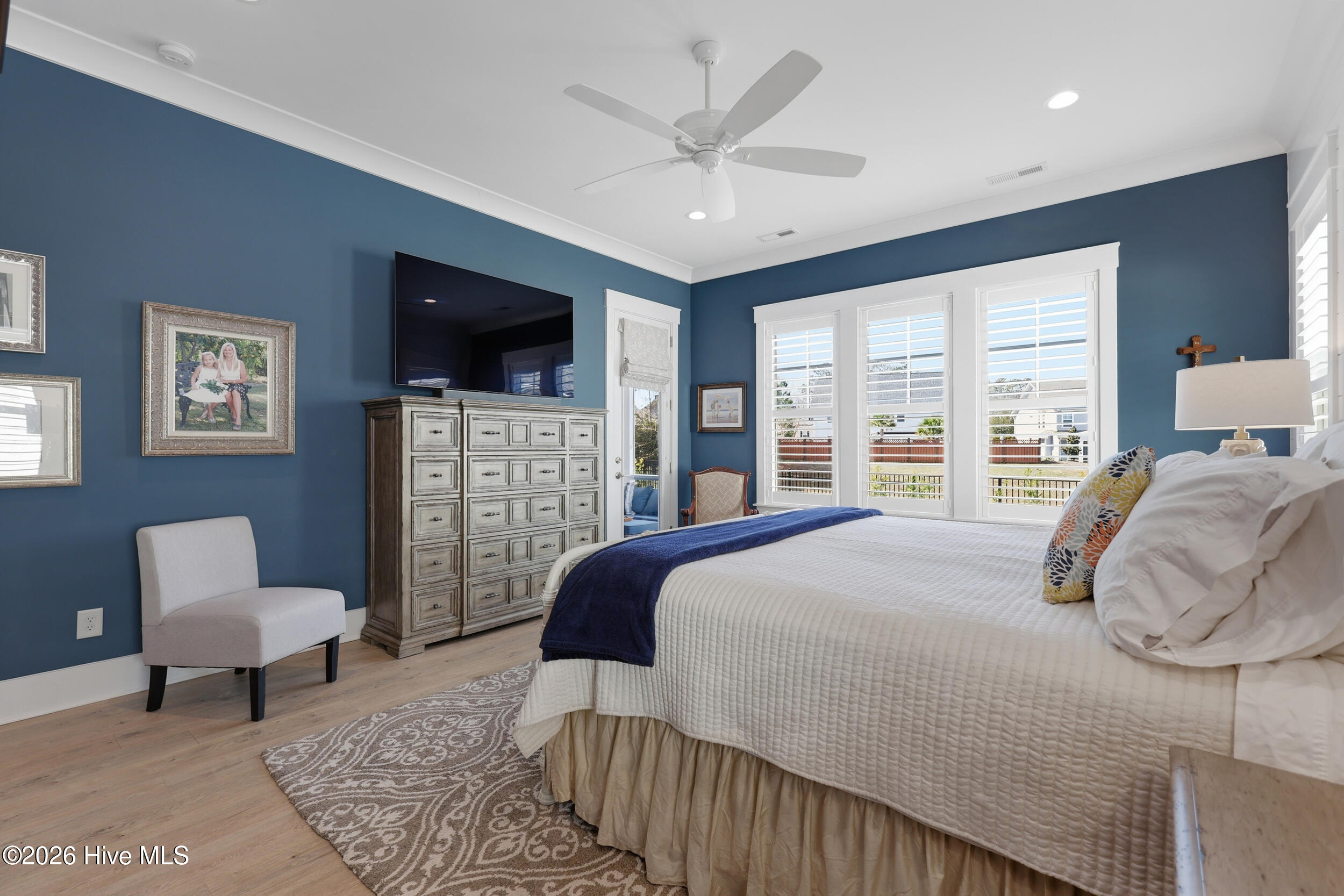 100558657 | Photo 32