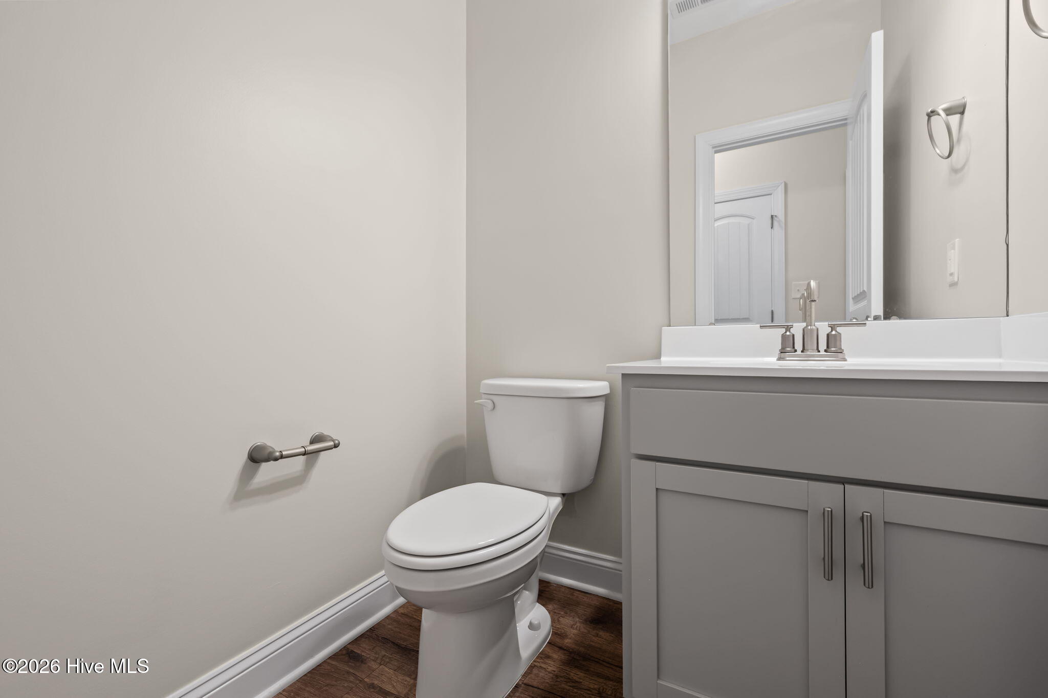 100549197 | Photo 28