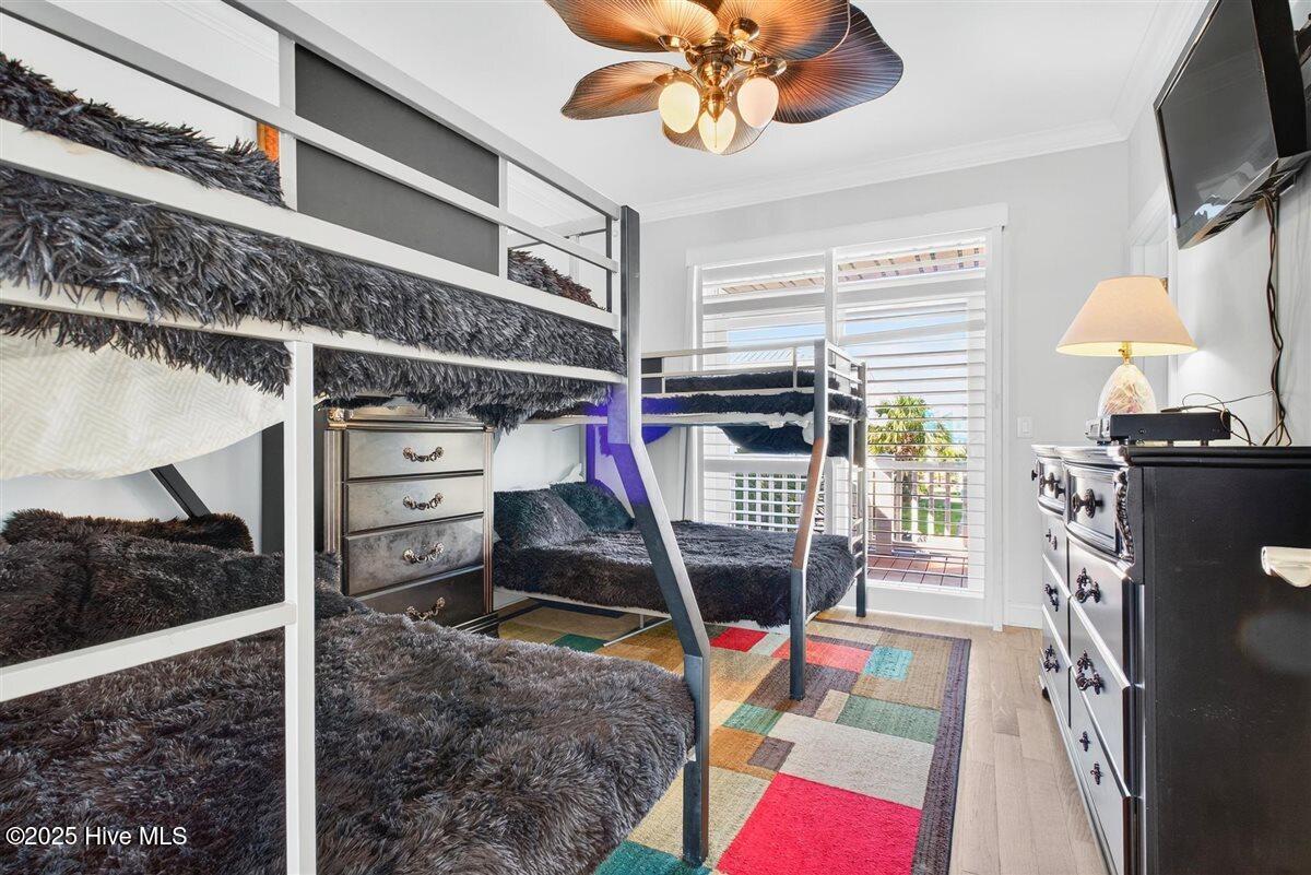 100538364 | Photo 42