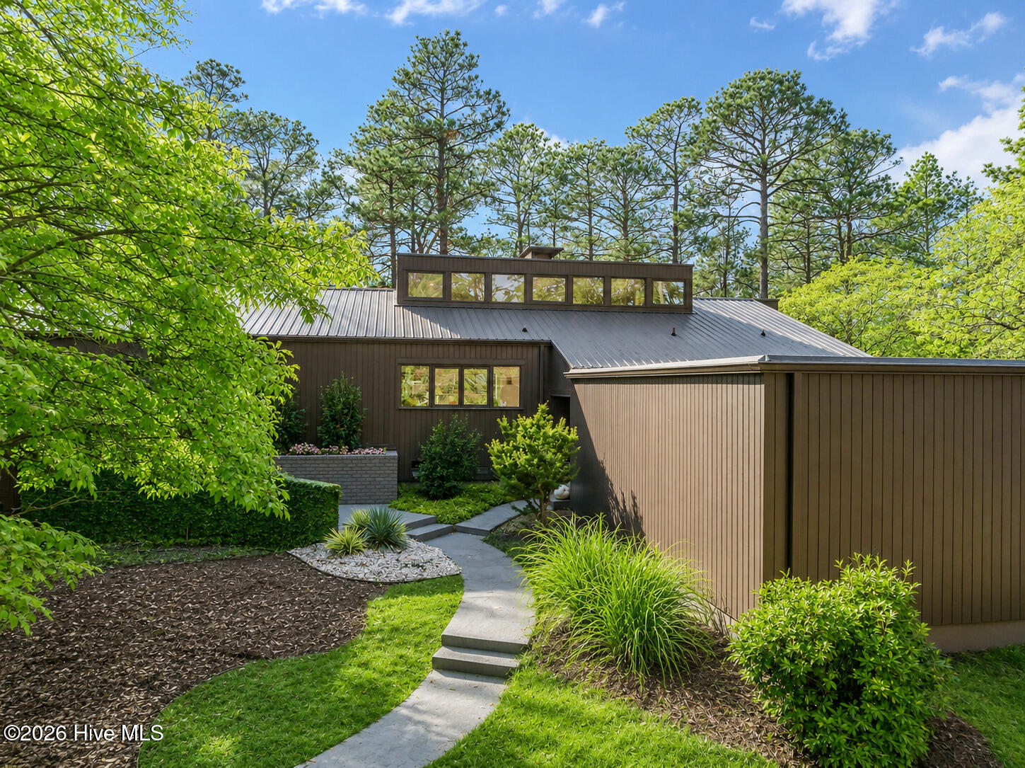 Photo 1 of Single family home for sale at 75 Lake Dornoch Dr, Pinehurst, NC 28374 | MLS# 100541109 | Listing updated on 2026-08-18