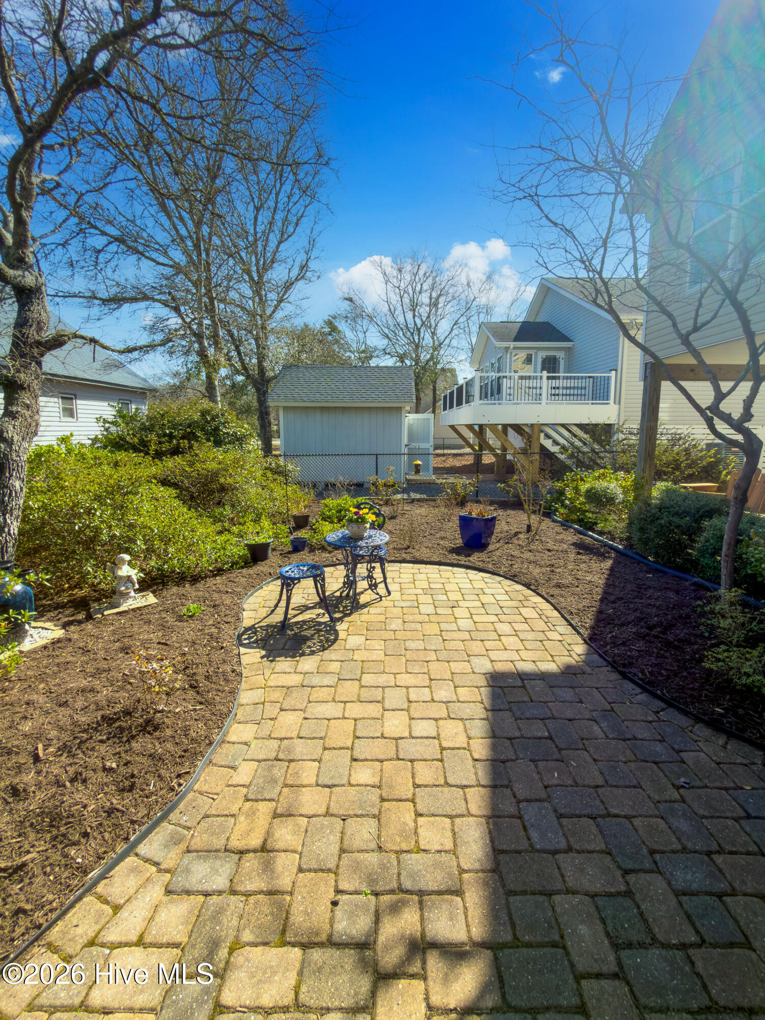 100559044 | Photo 49