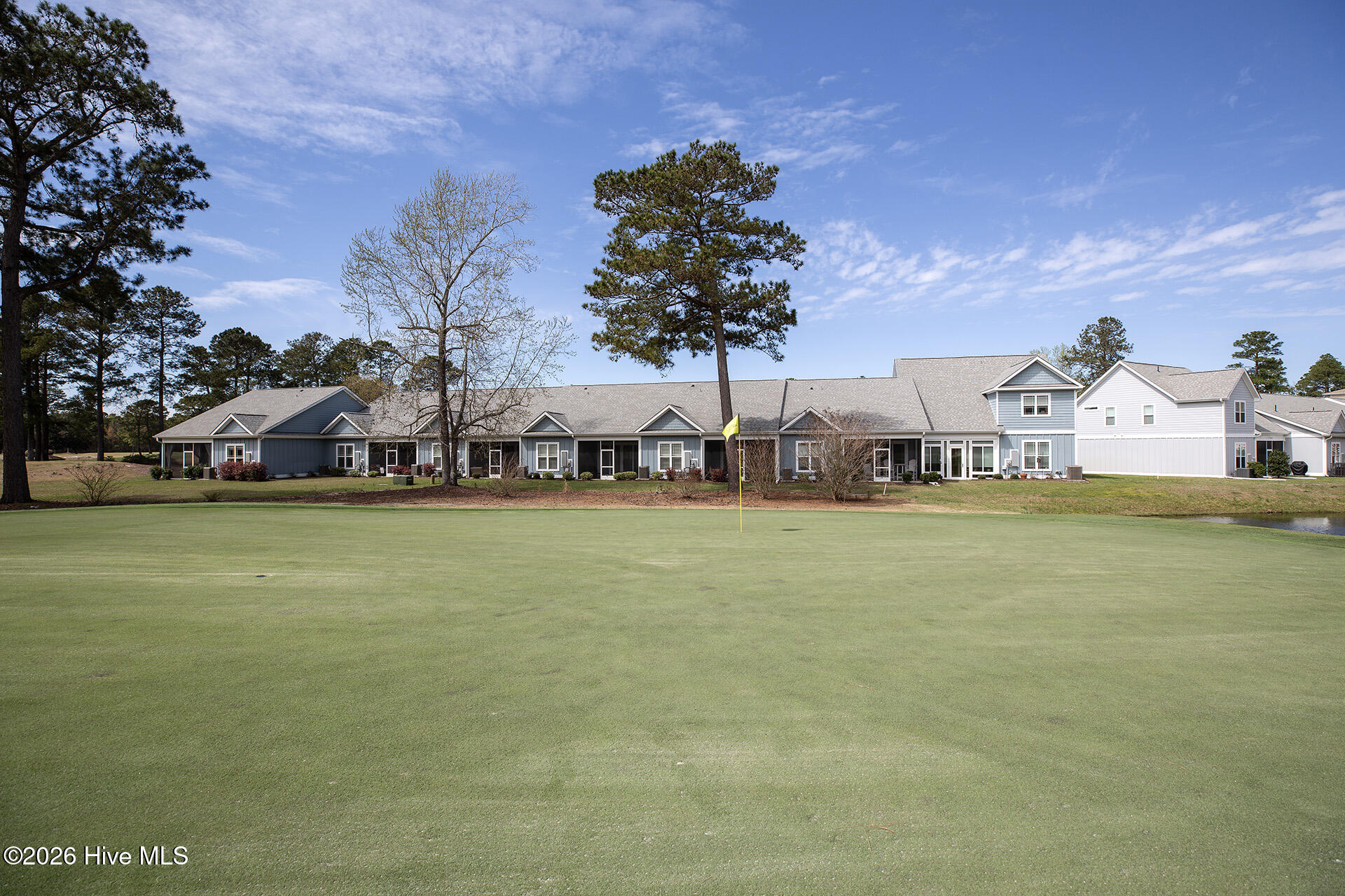 100561954 | Photo 26