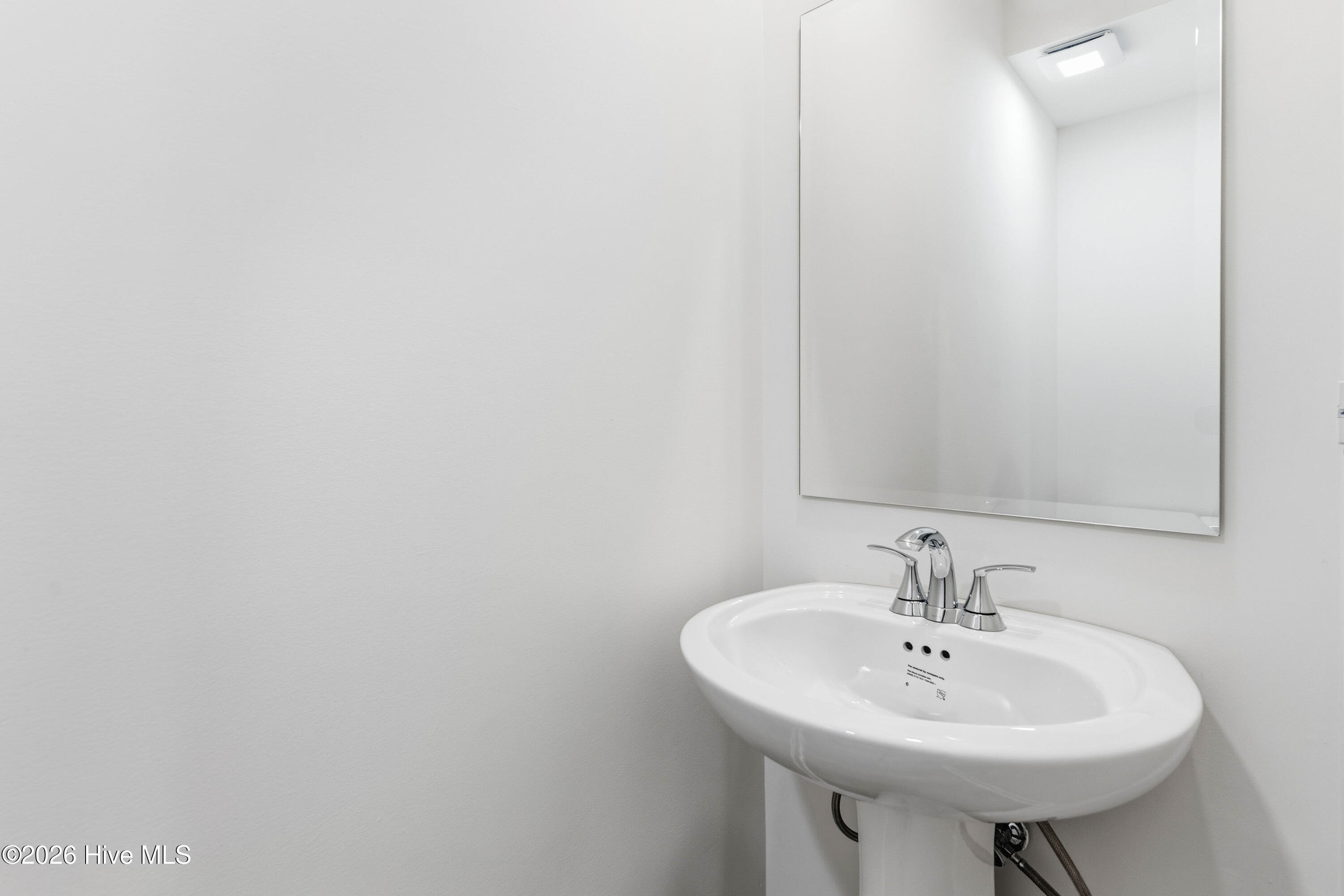 100554695 | Photo 14