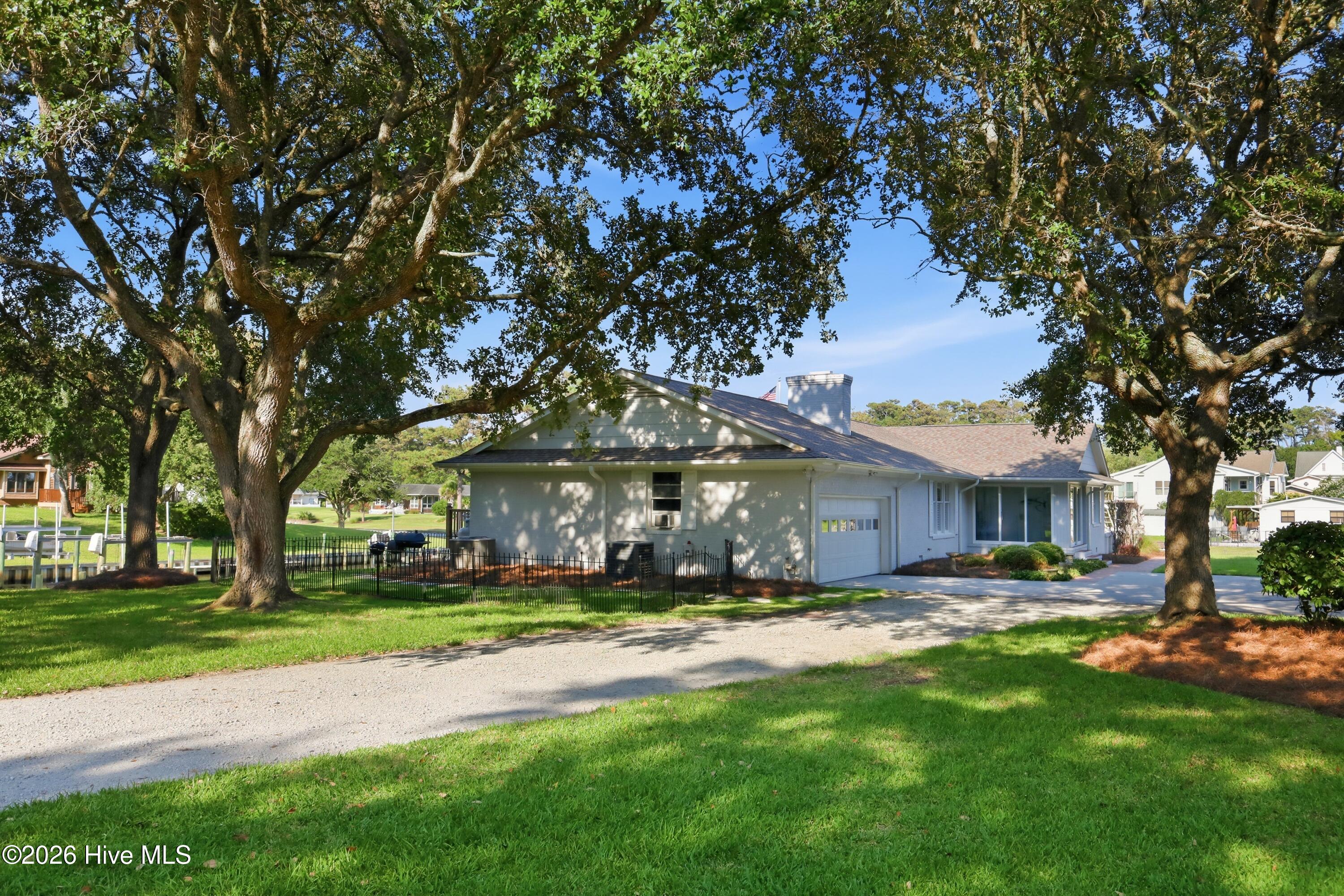 104 Sea Trace Lane,Newport
