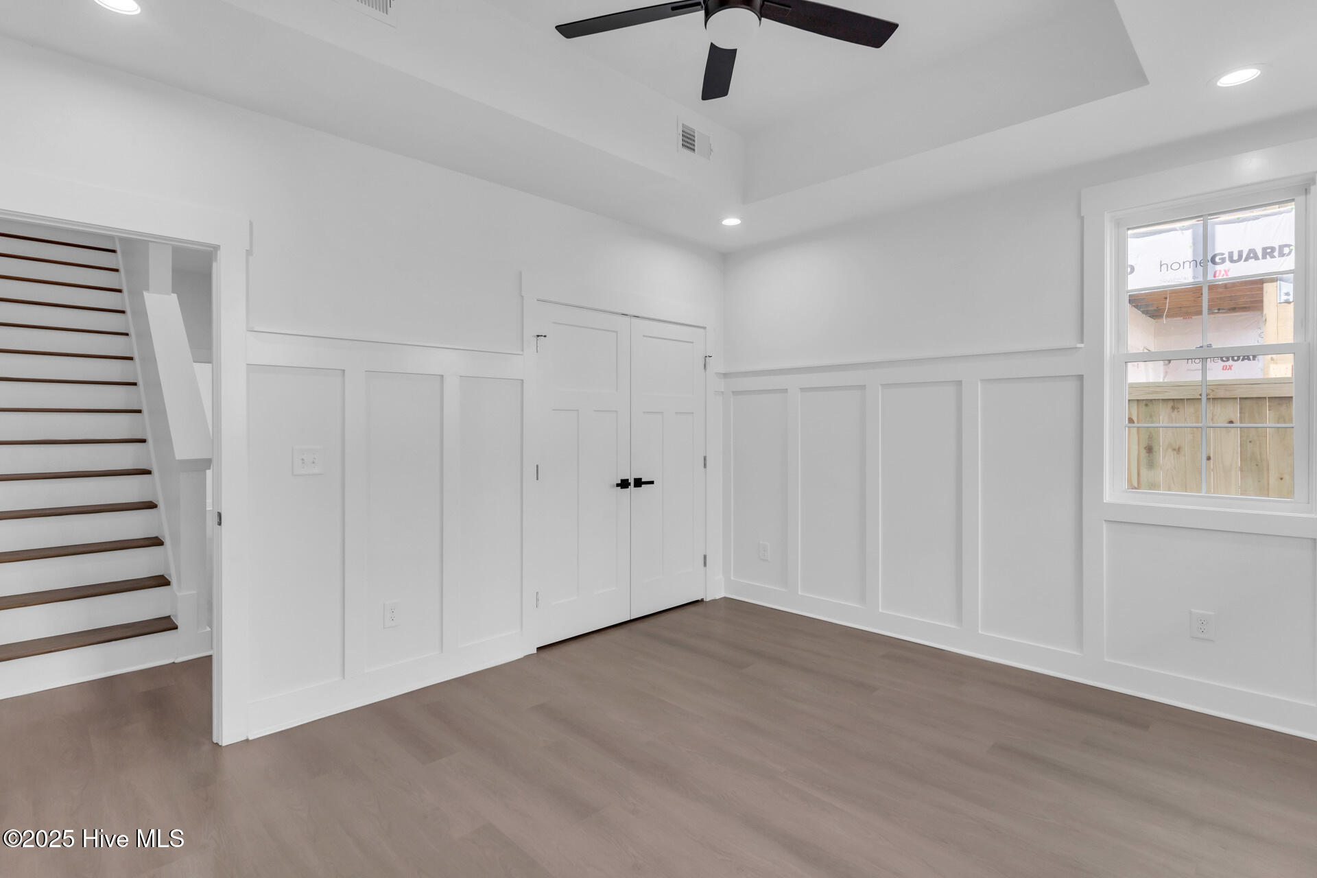 100534811 | Photo 36