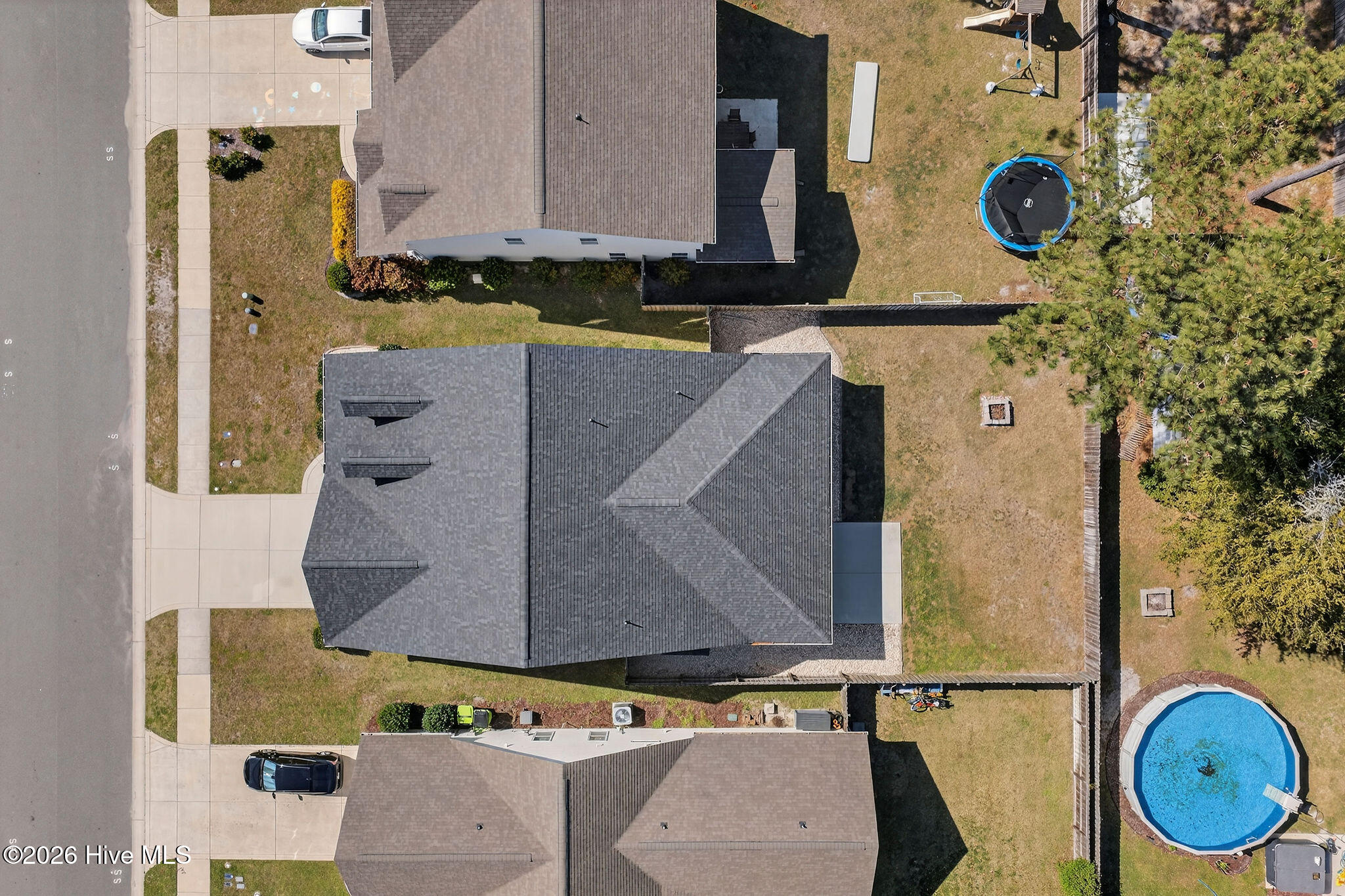 100564802 | Photo 50