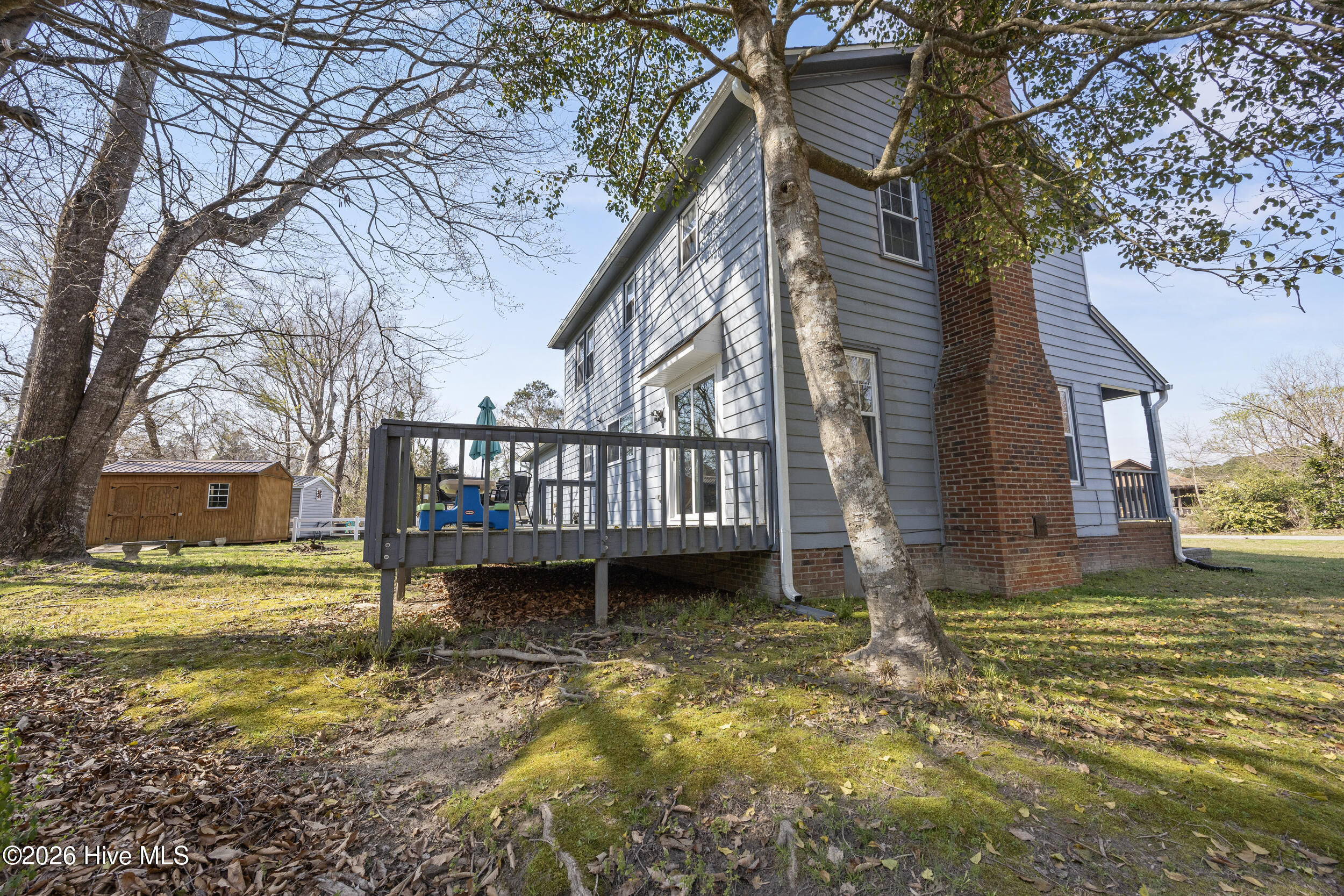 100560649 | Photo 40