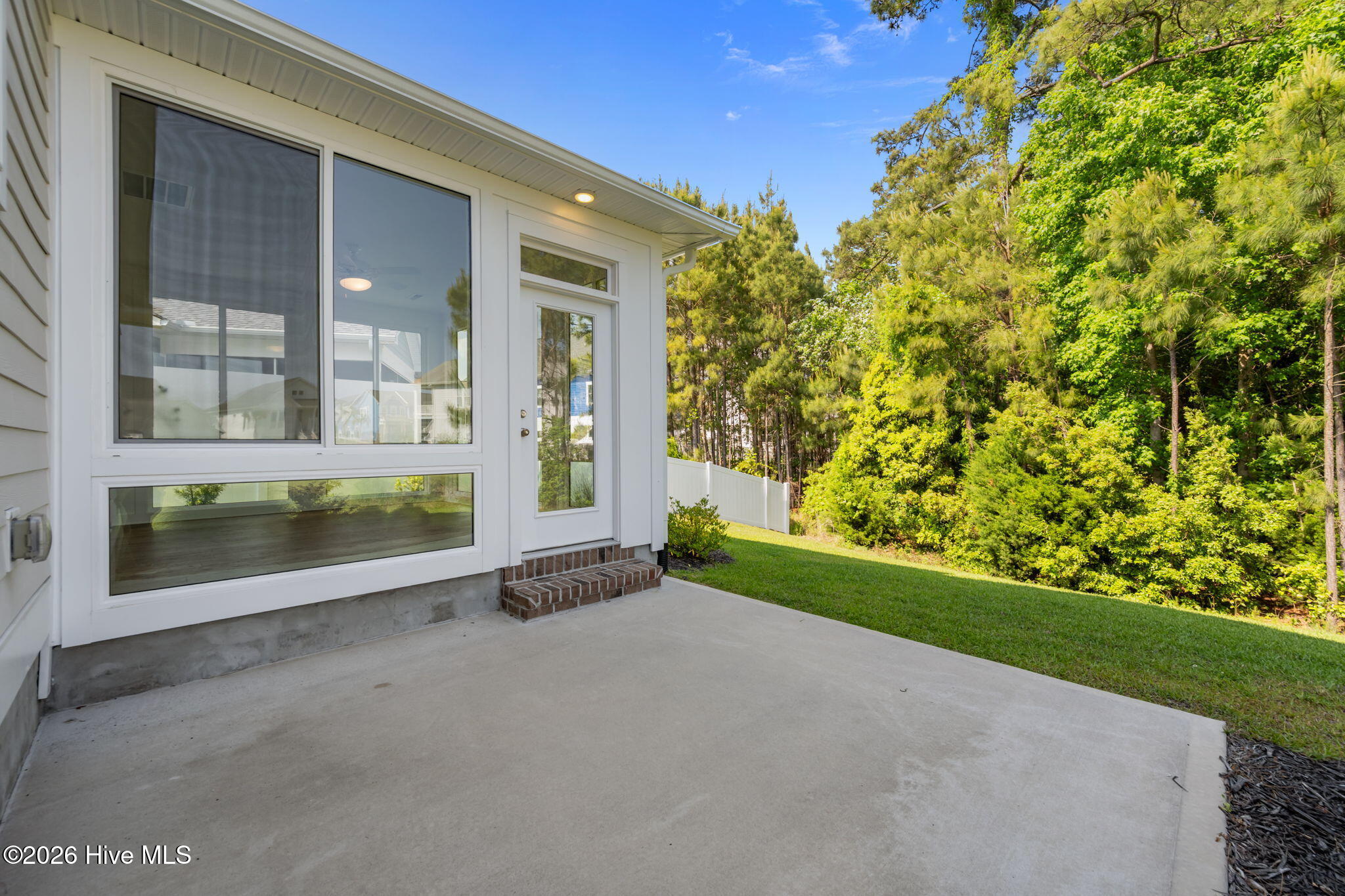 559 Moss Lake Lane, Holly Ridge, NC, 28445