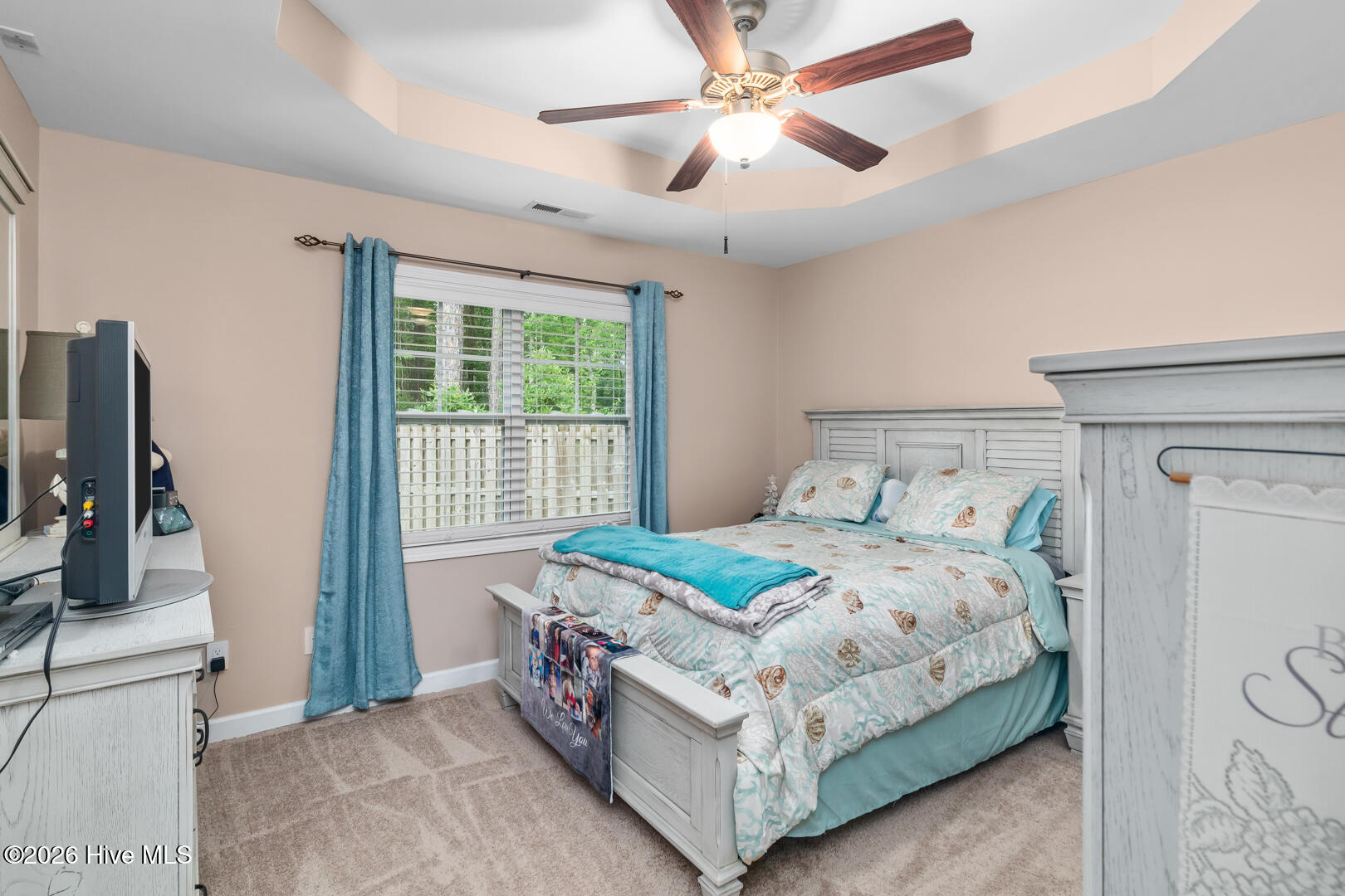 100562392 | Photo 22