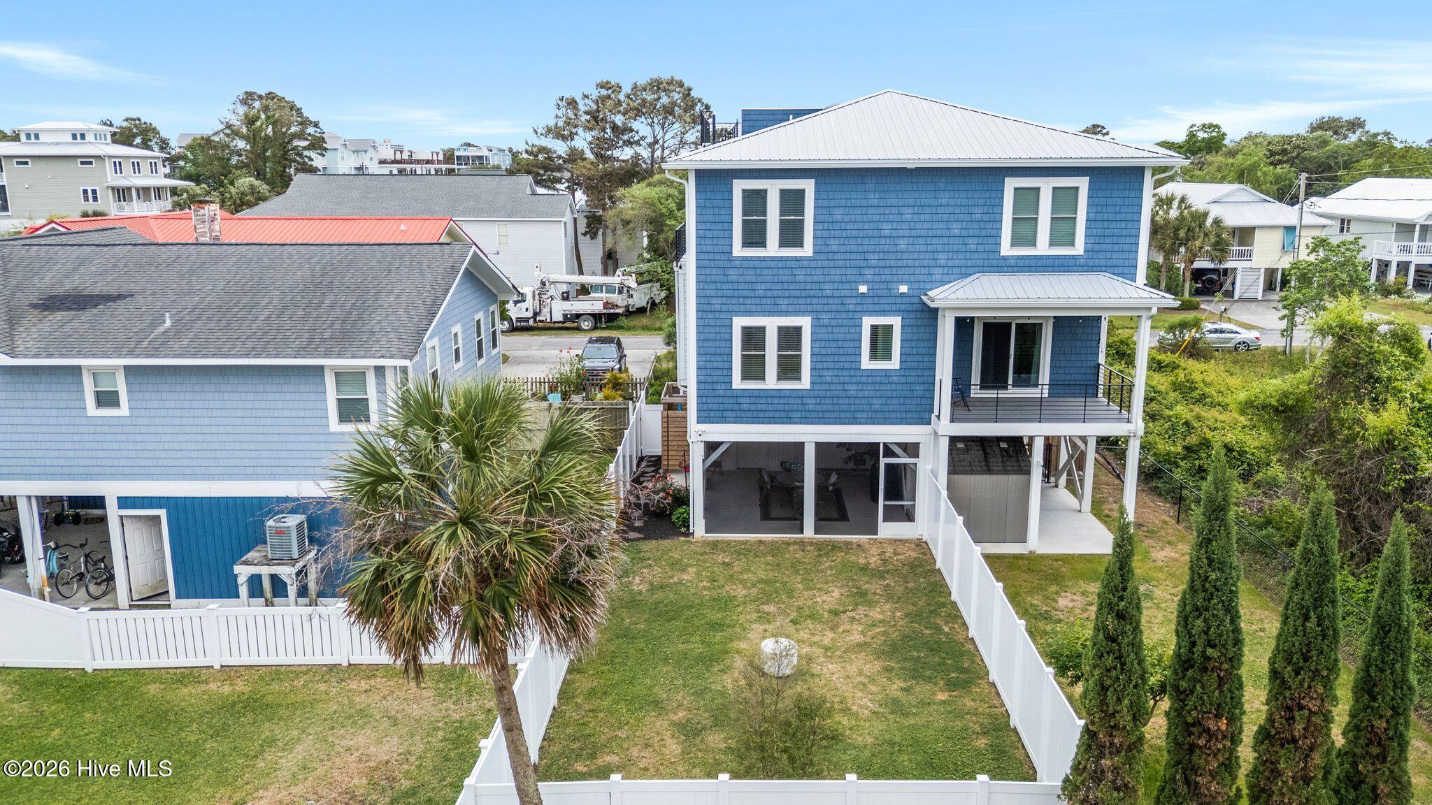 100570540 | Photo 70