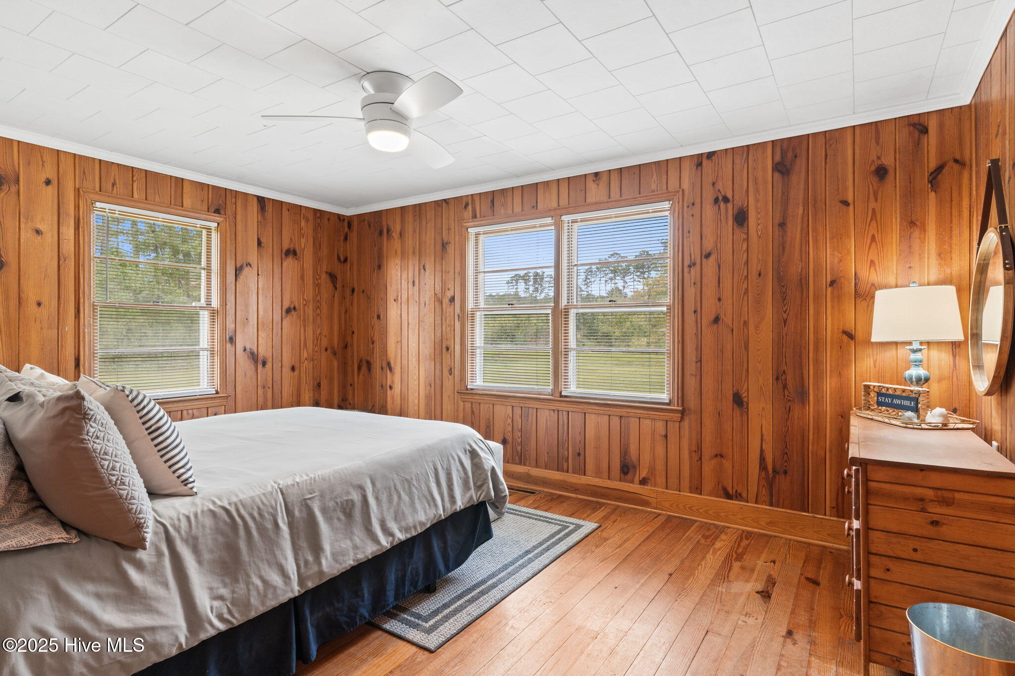 100536505 | Photo 17