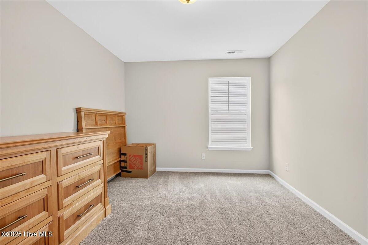 100516826 | Photo 40