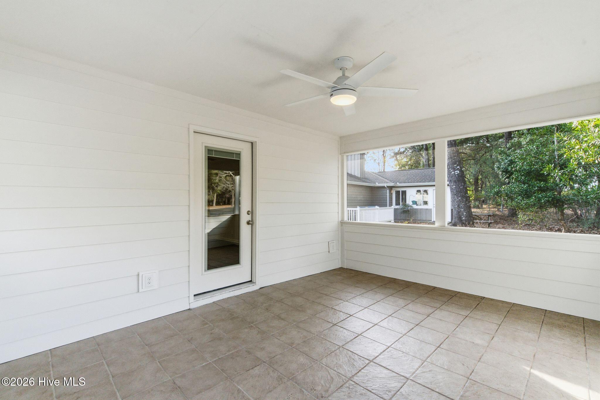 100555481 | Photo 48