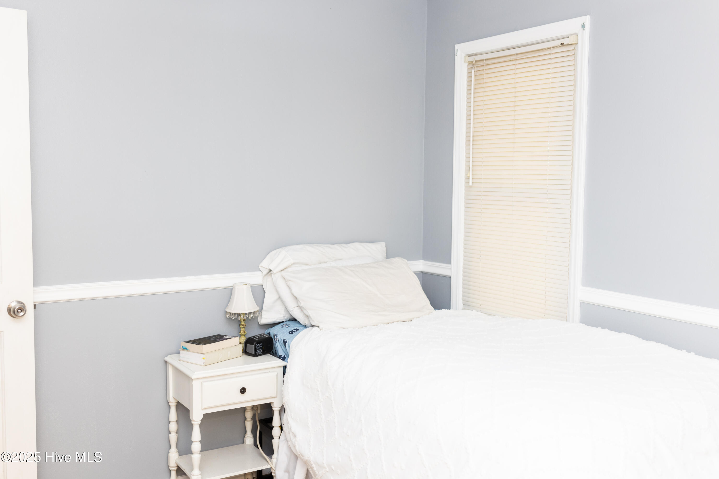 100540057 | Photo 24