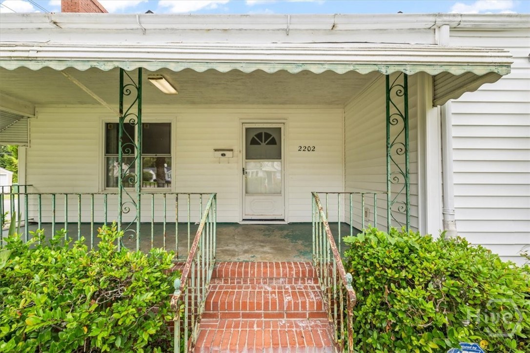 Photo 3 of Single family home for sale at 2202 E 41st Street, Savannah, GA 31404 | MLS# SA365931 | Listing updated on 2026-10-06
