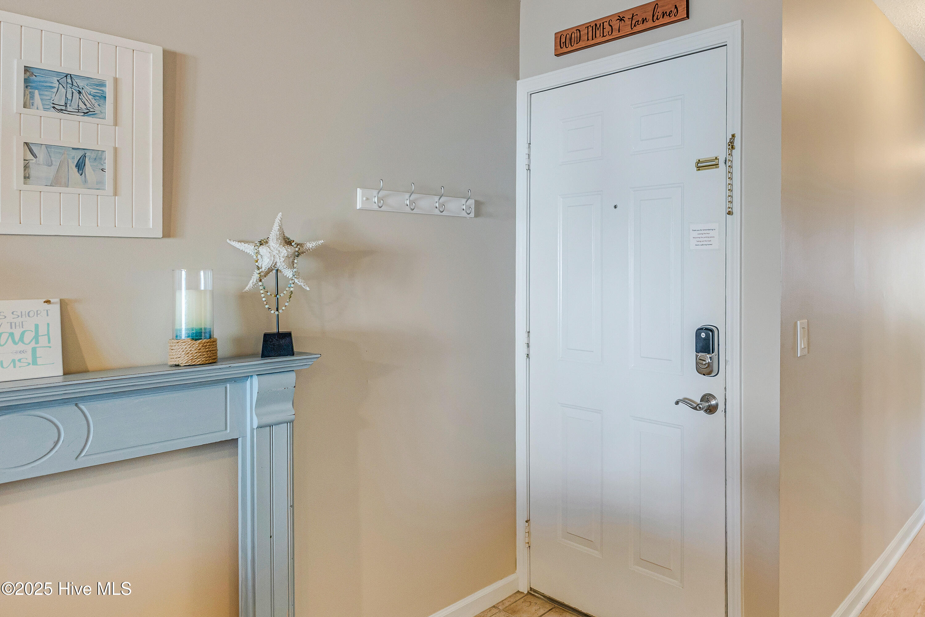 100540902 | Photo 10