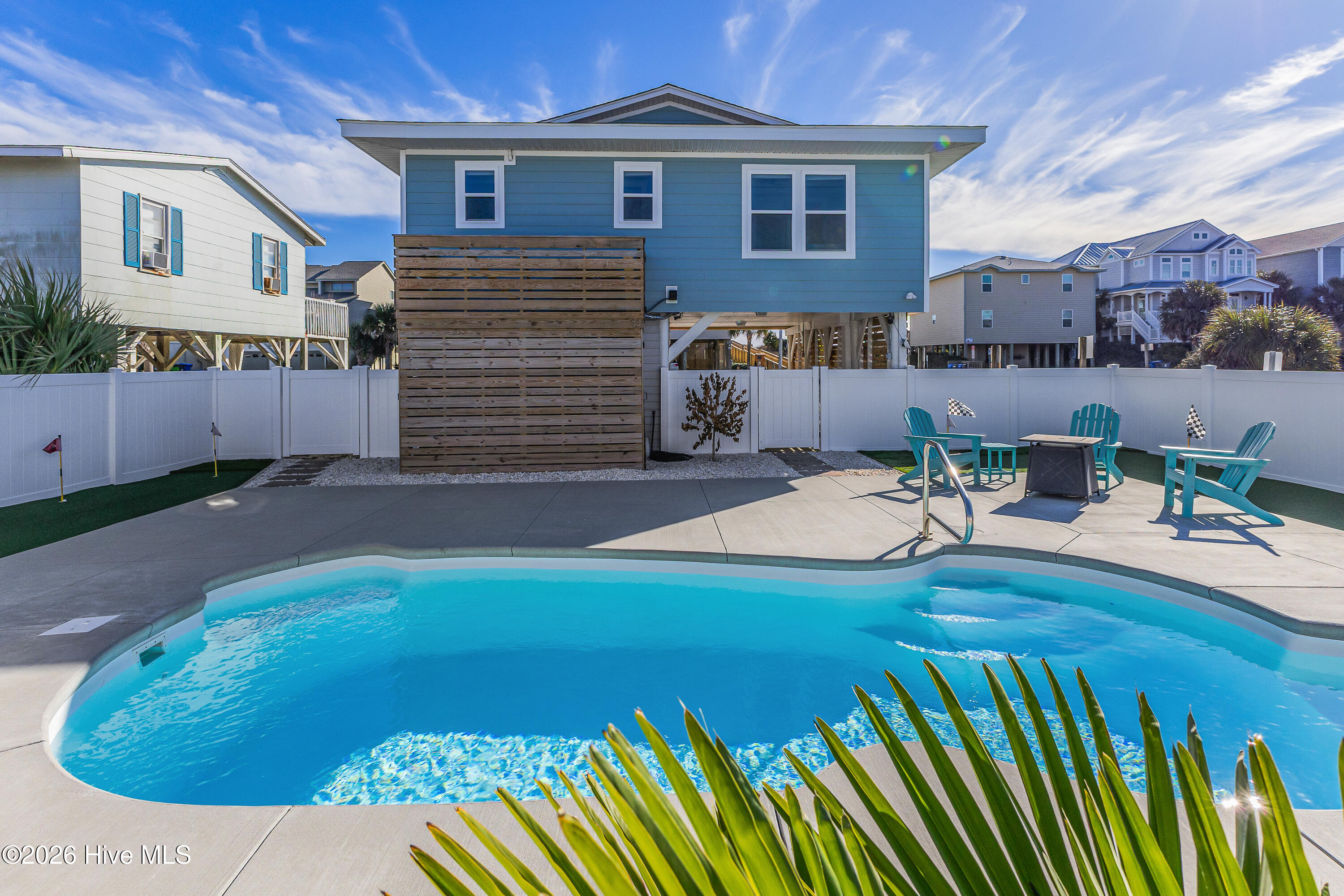 100547923 | Photo 26