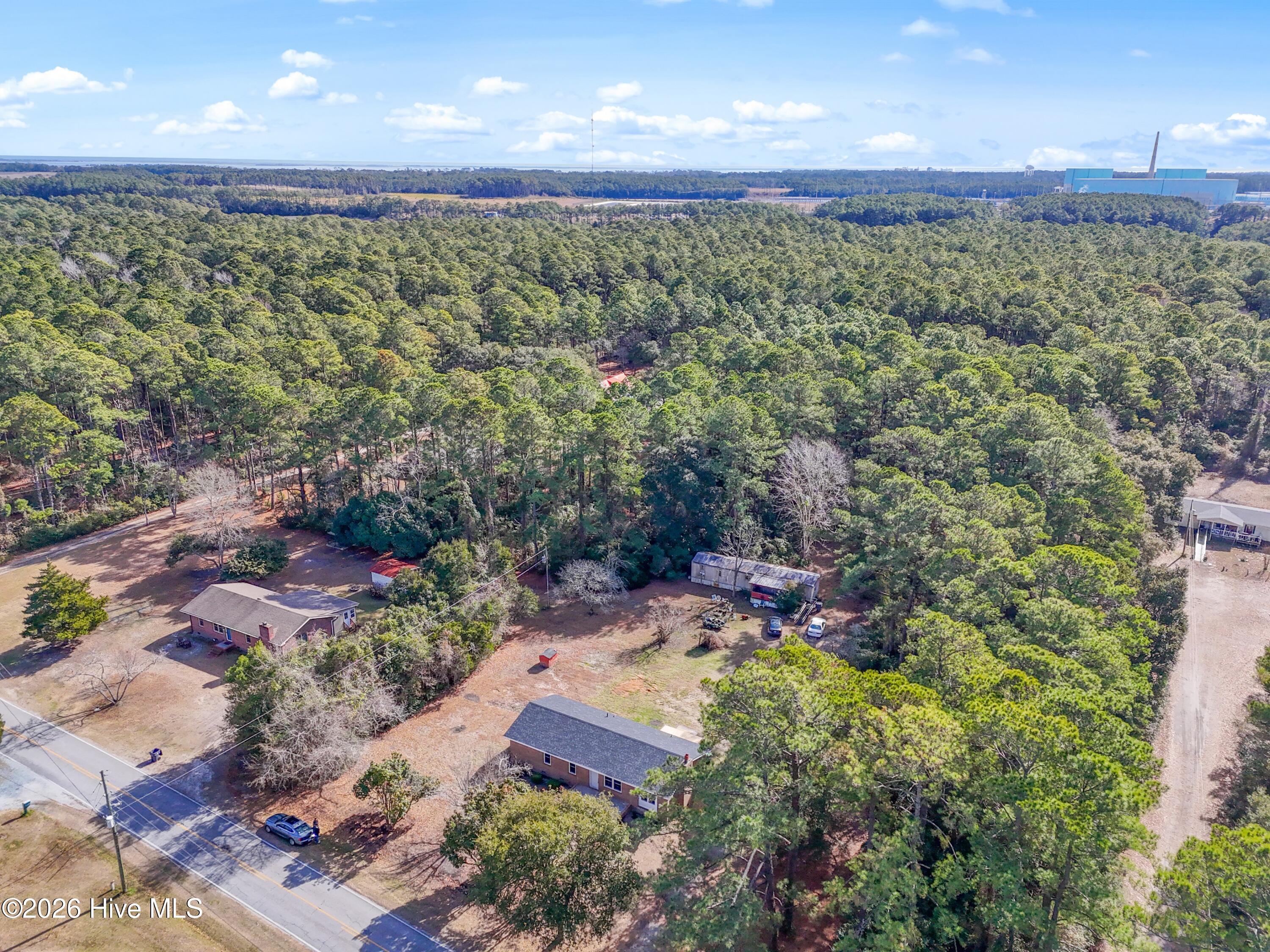 100550863 | Photo 44