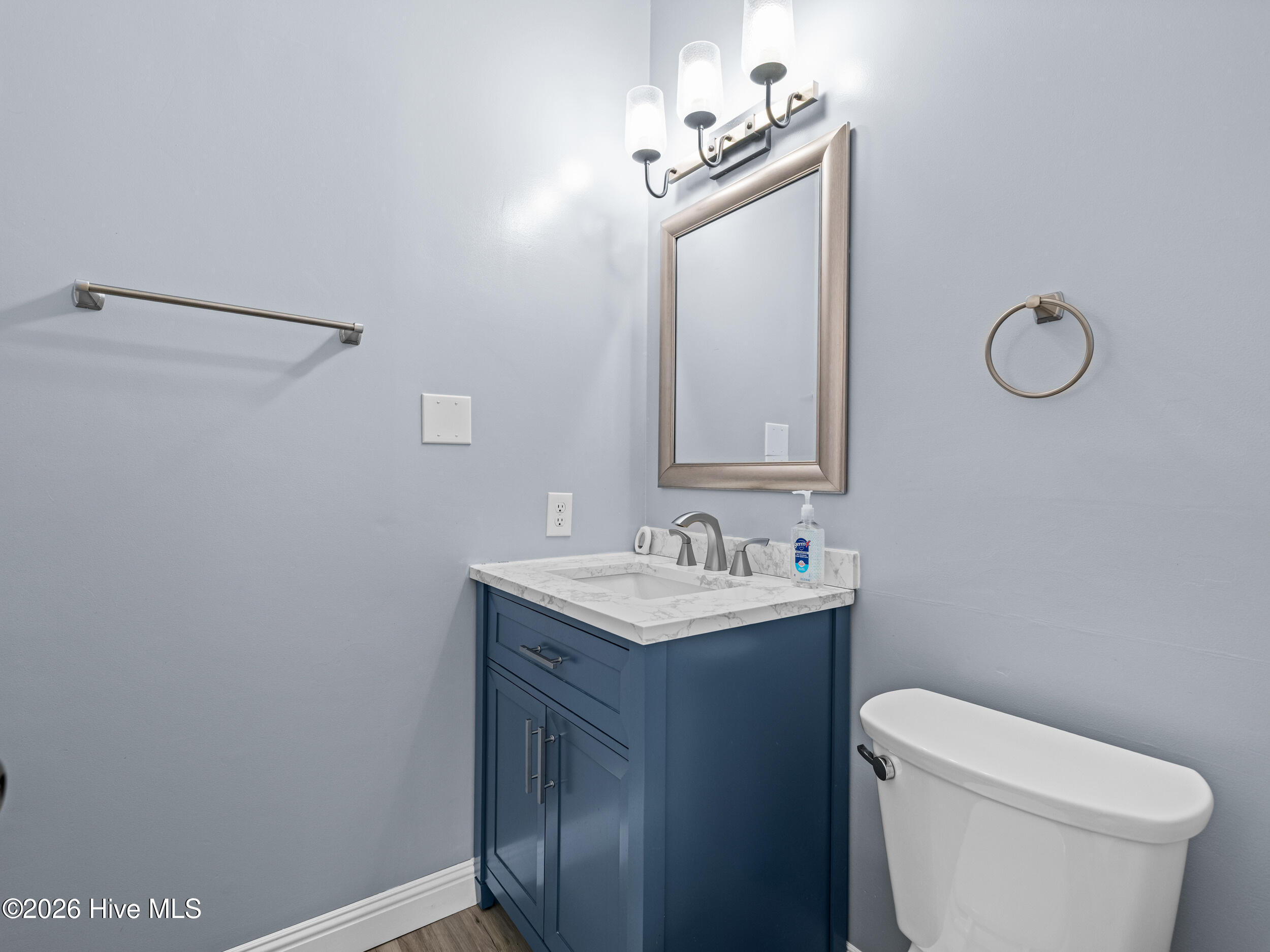 100555942 | Photo 55