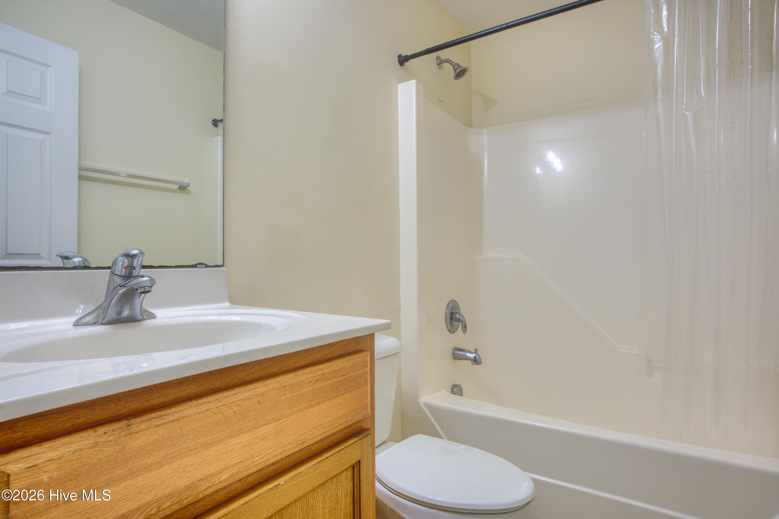 100548693 | Photo 11