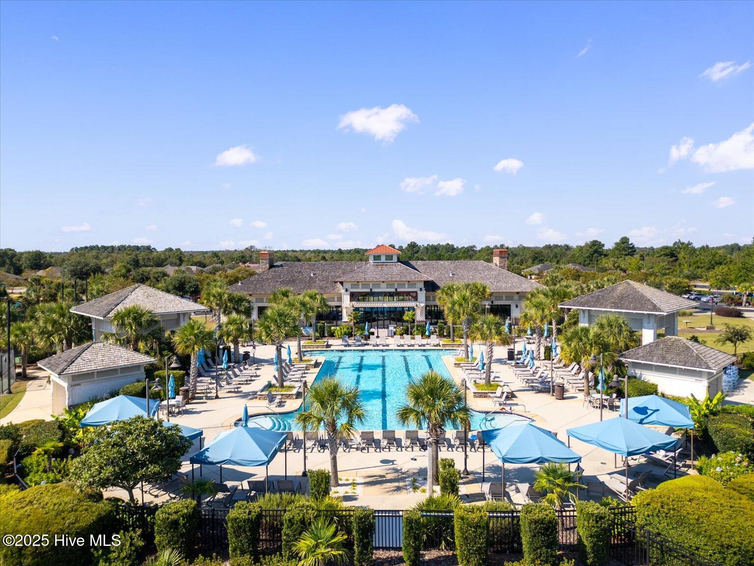 100529543 | Photo 56