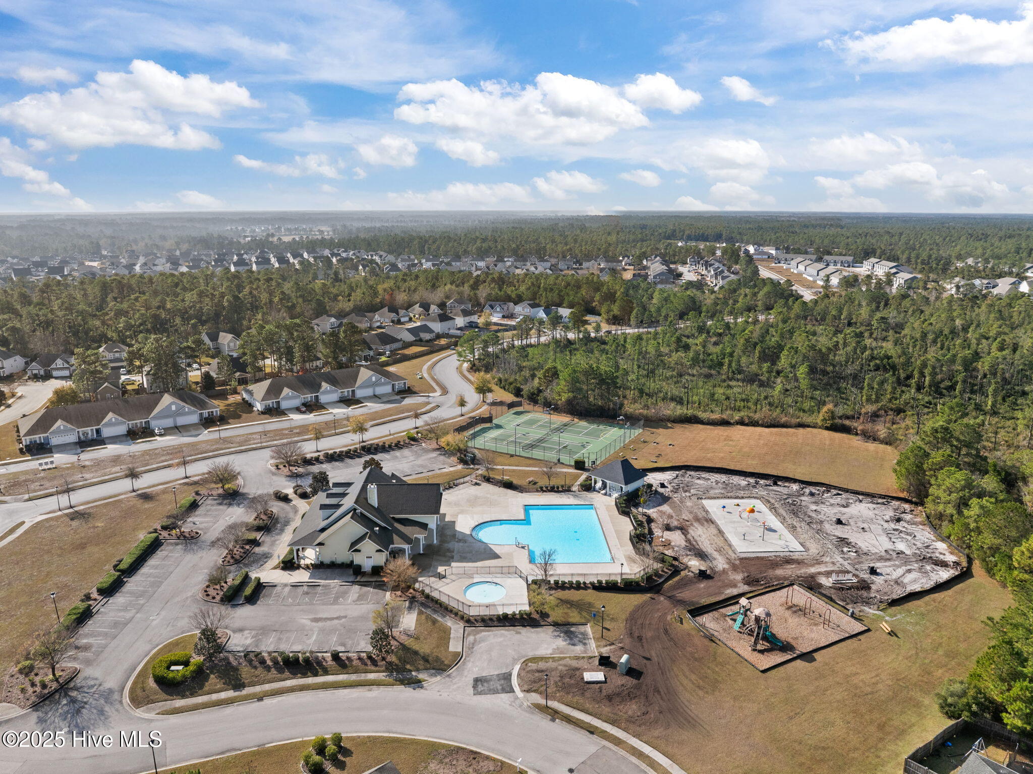 100544048 | Photo 53