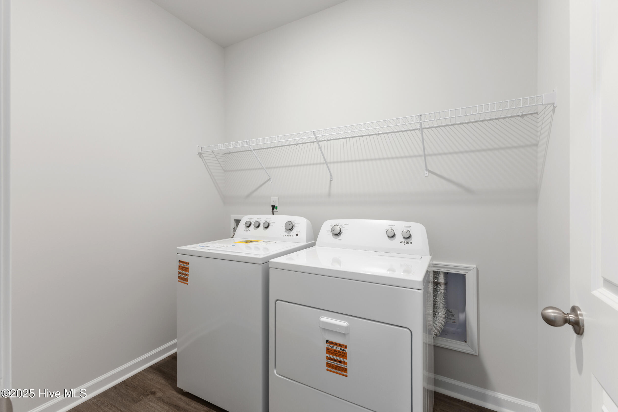 100562718 | Photo 26