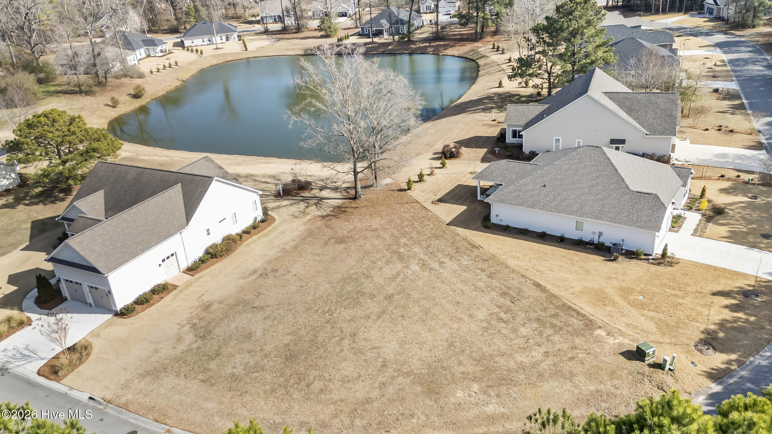 143 RV46 Firethorn Circle image