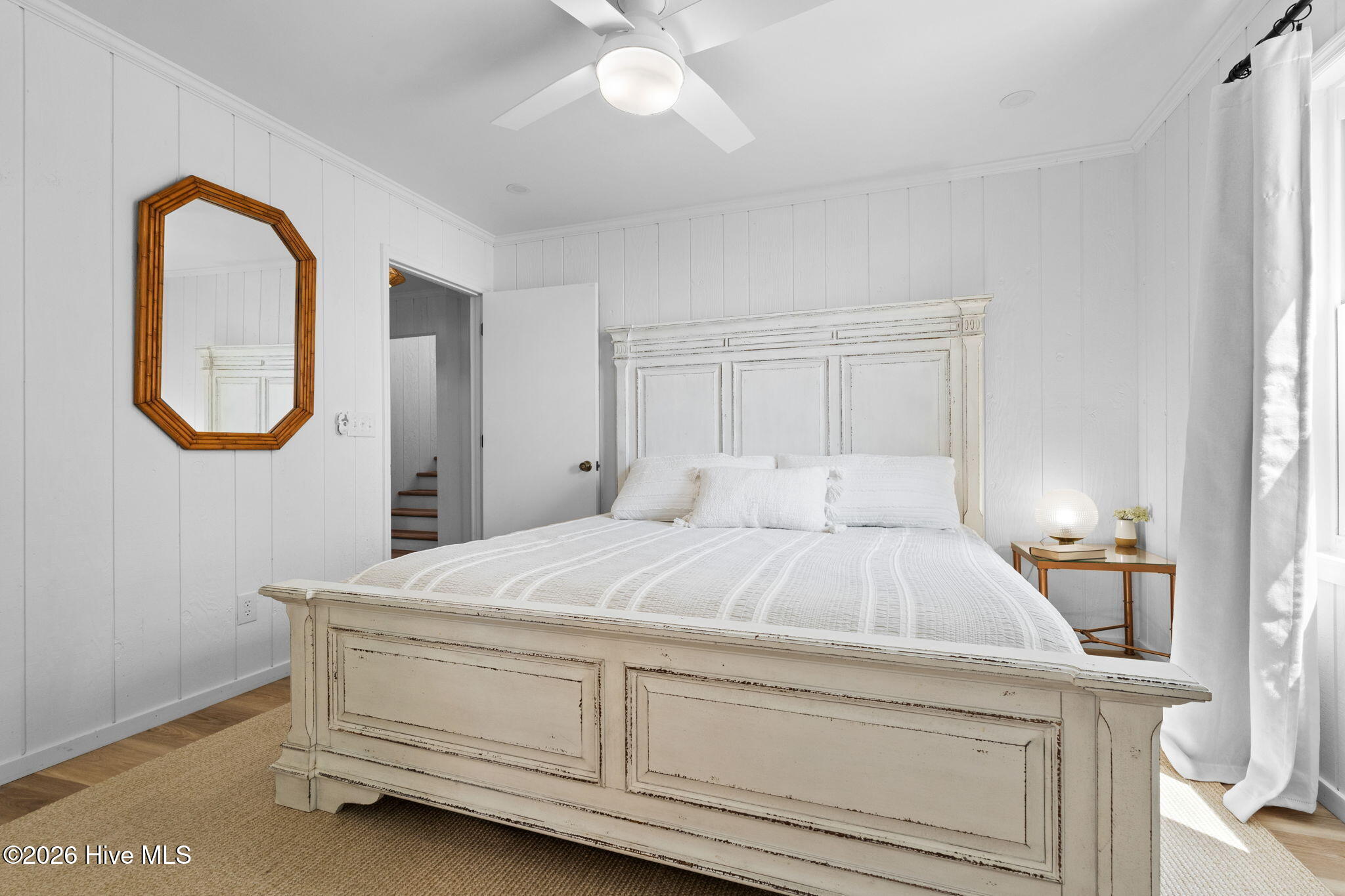 100567694 | Photo 44