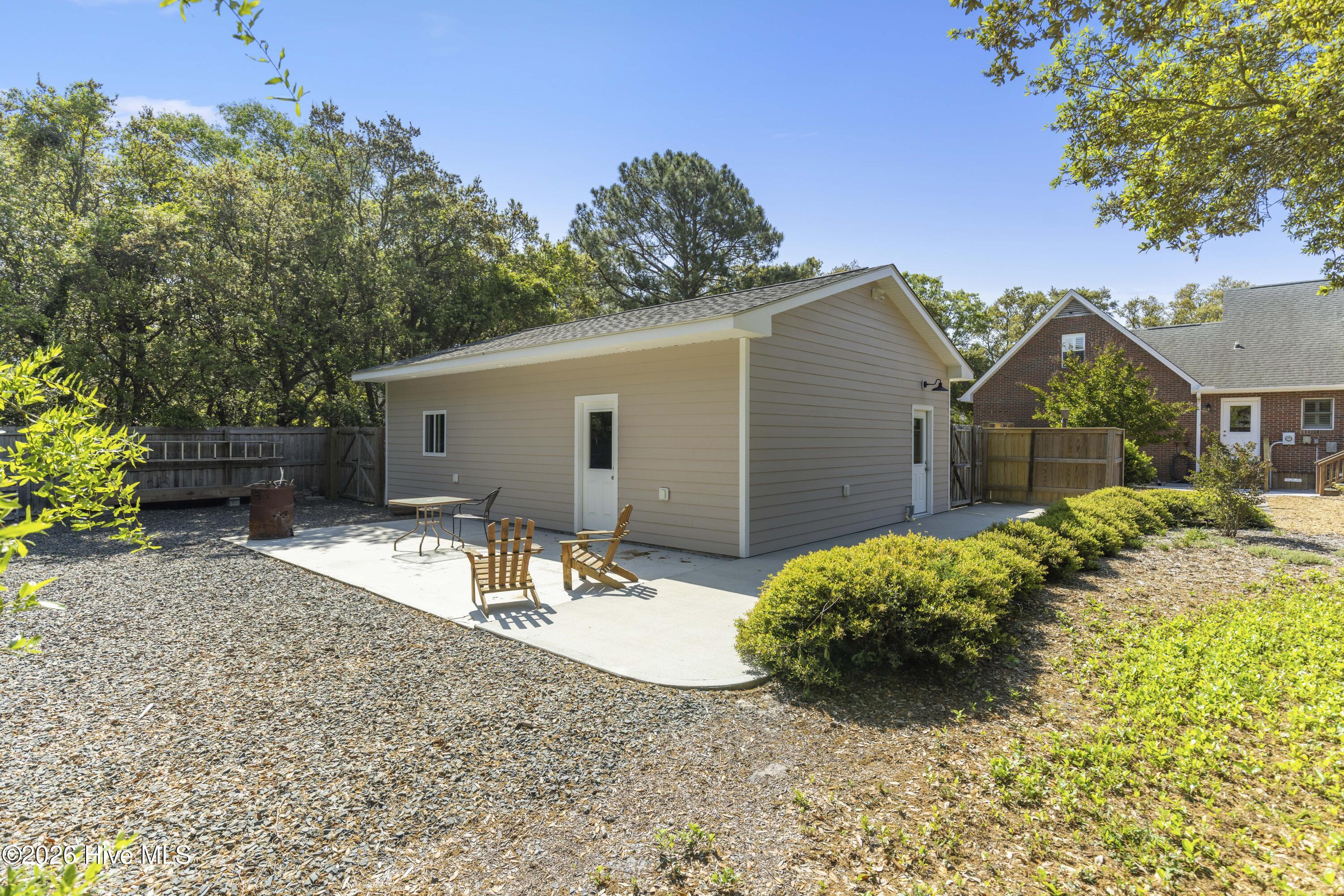 100569579 | Photo 26