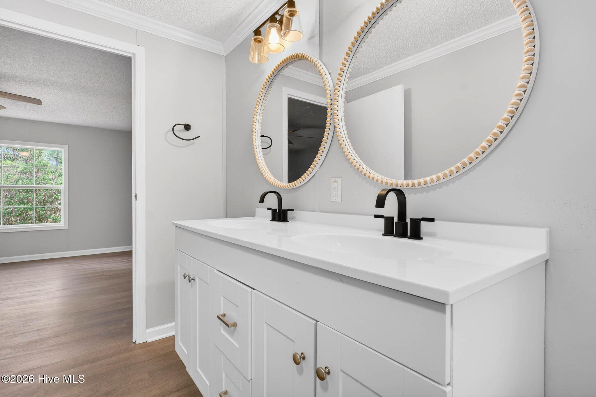 100565038 | Photo 17