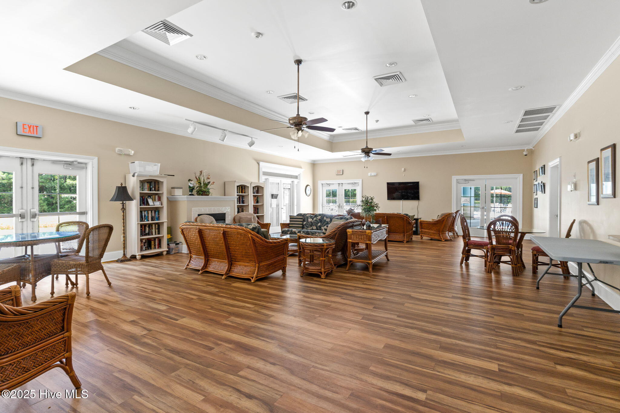 100542314 | Photo 18