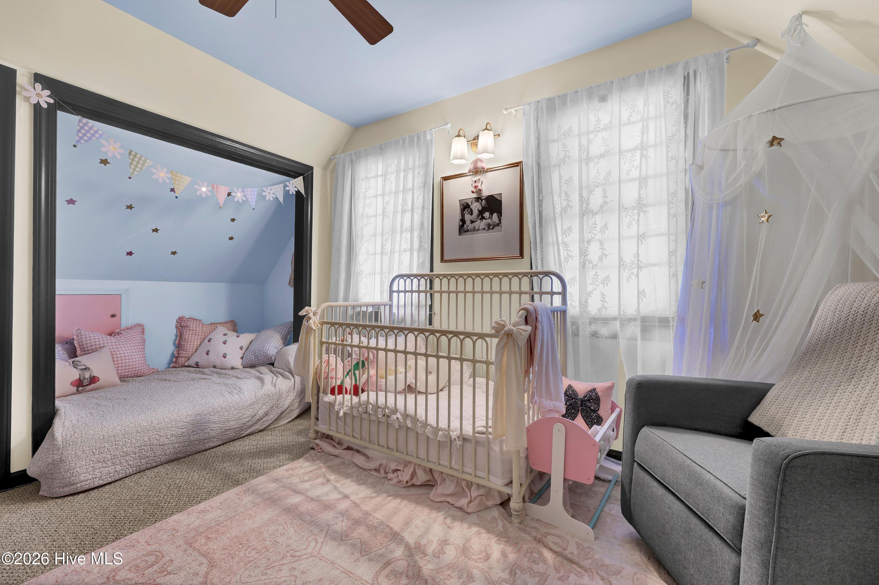 100570649 | Photo 54