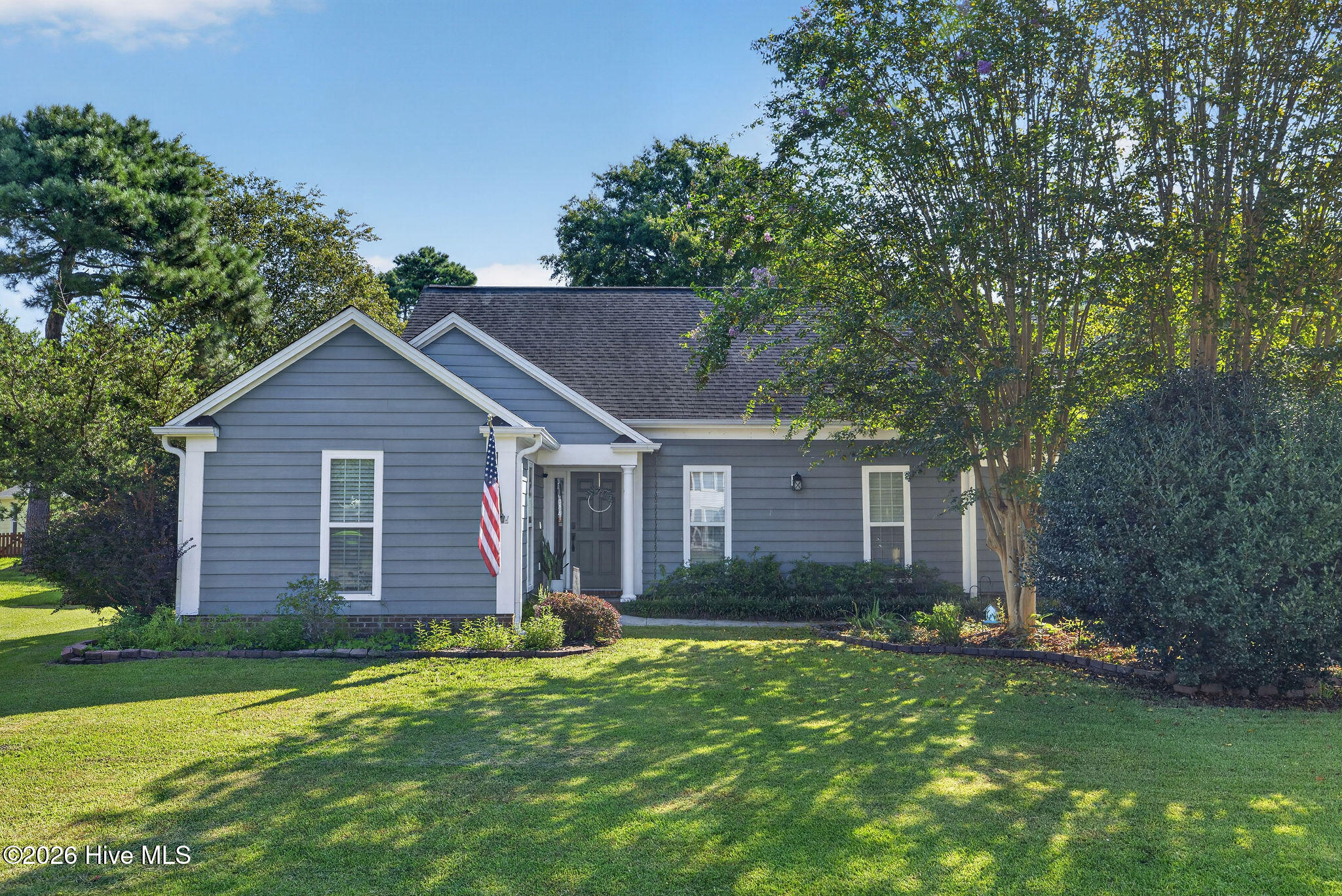 Photo 2 of Single family home for sale at 2906 Colonel Lamb Dr, Wilmington, NC 28405 | MLS# 100613191 | Listing updated on 2026-10-29