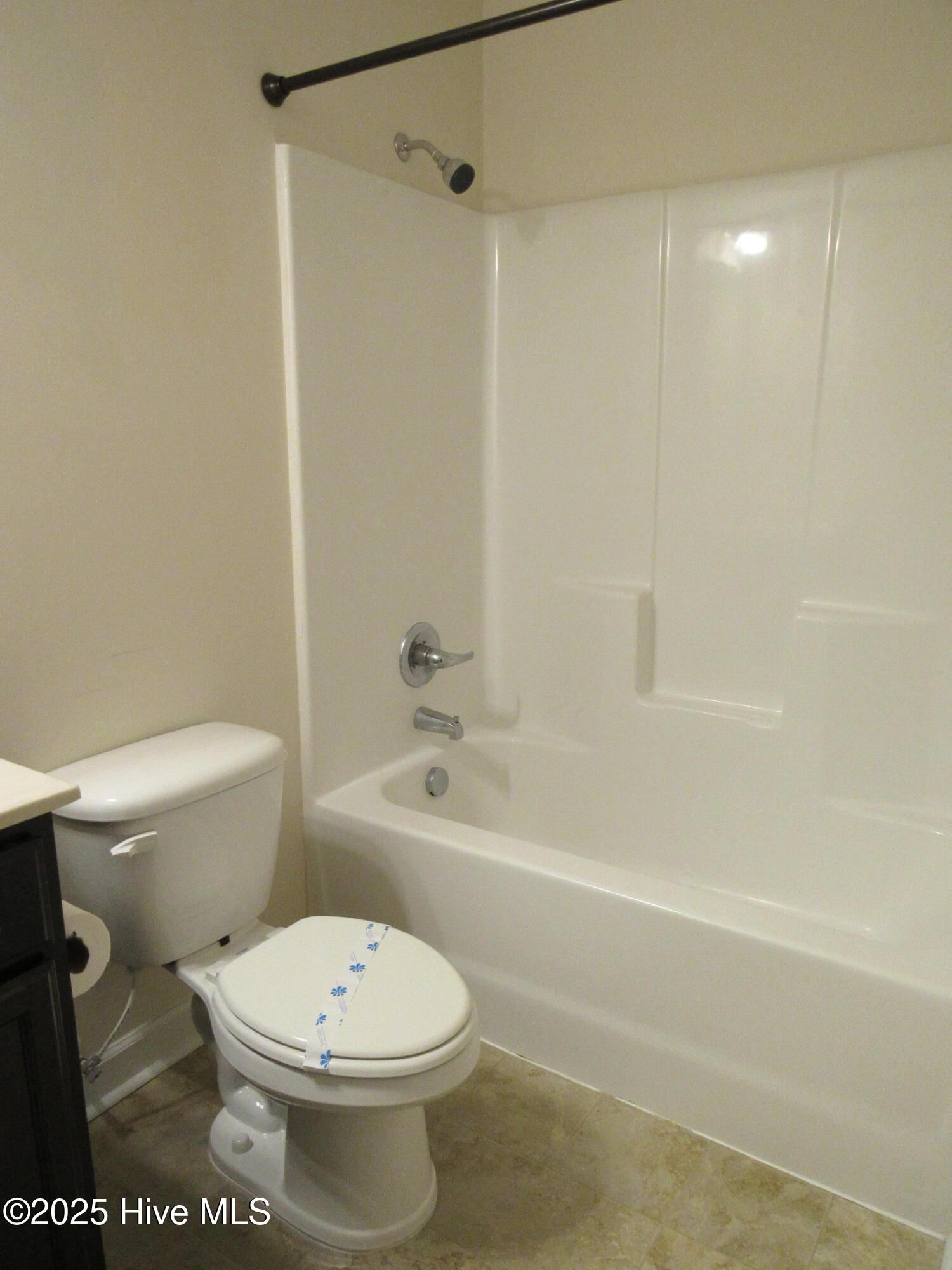 100545950 | Photo 19